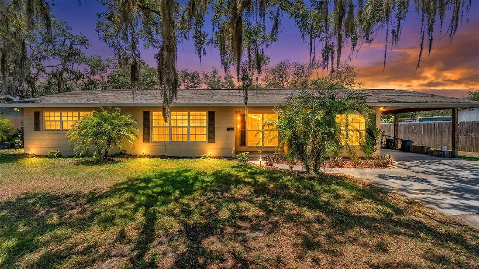 Single Family Residence em SEBRING, FL - Daniel Dourado