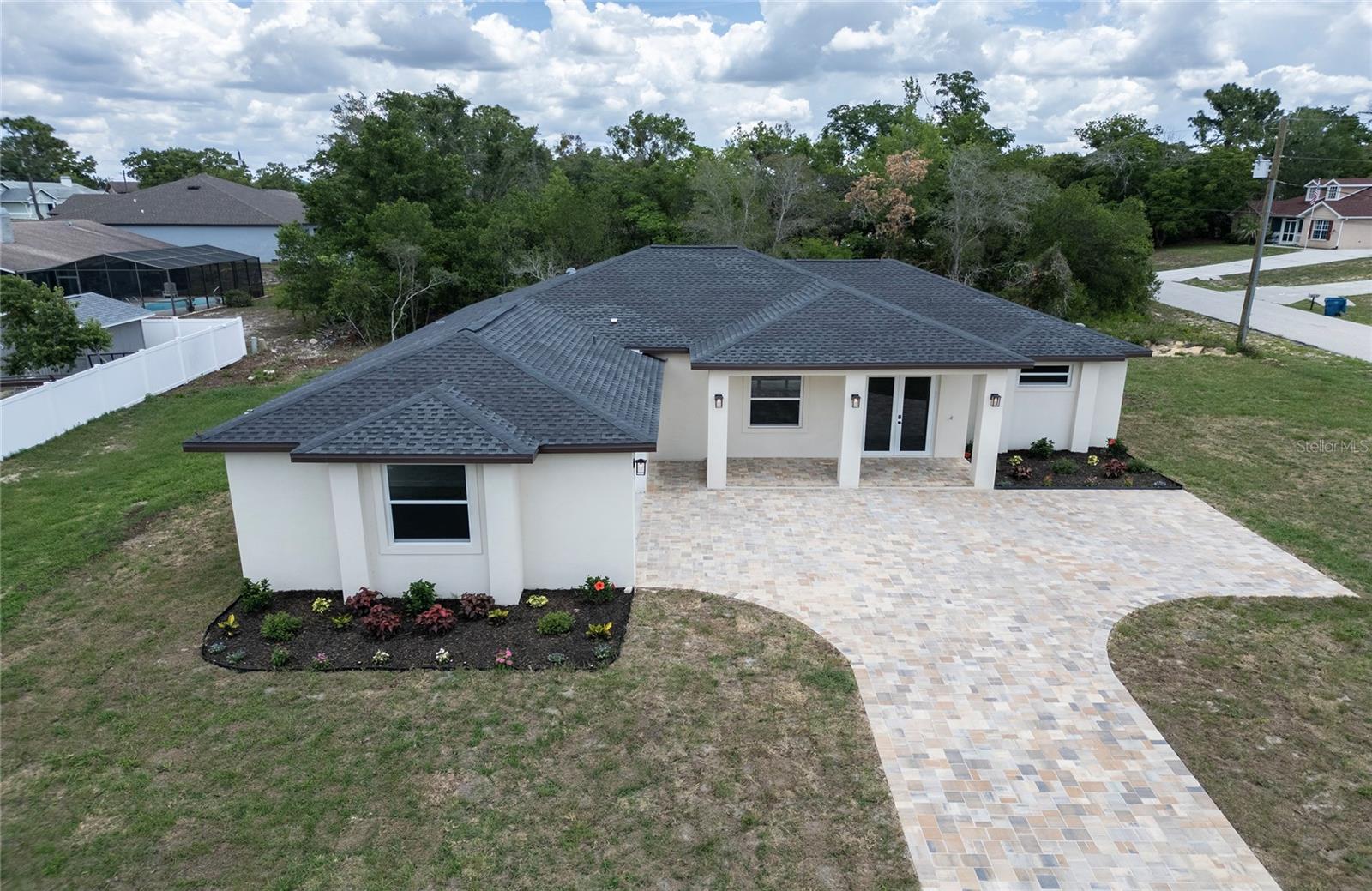 Single Family Residence em SPRING HILL, FL - Daniel Dourado
