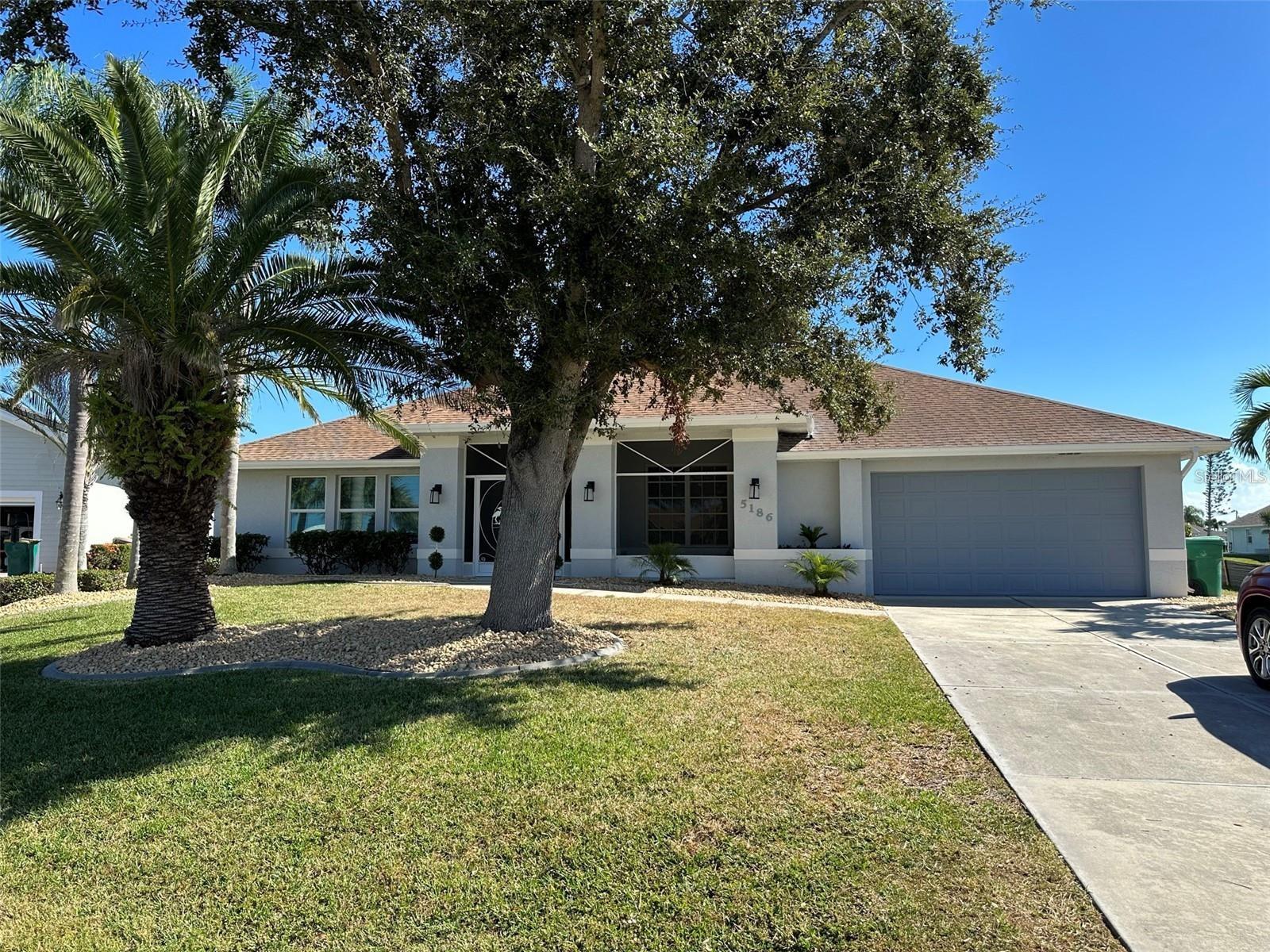 Single Family Residence in PORT CHARLOTTE, FL - Daniel Dourado