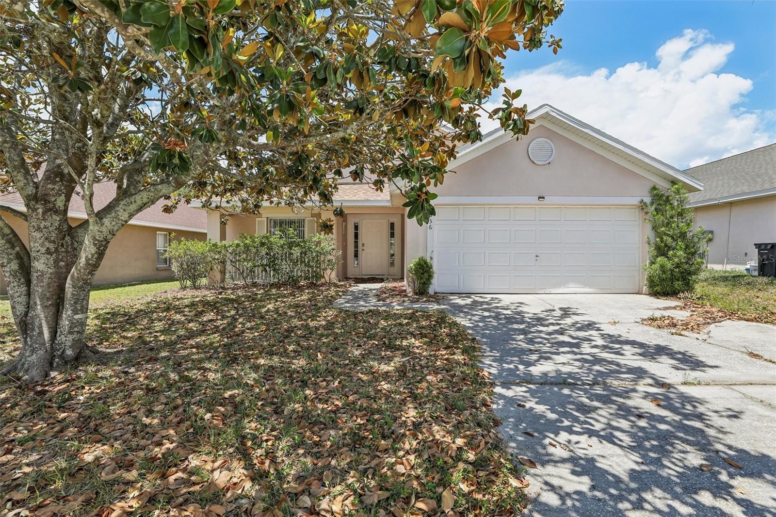 Single Family Residence in DAVENPORT, FL - Daniel Dourado