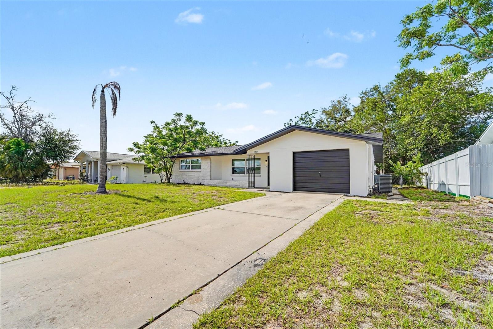 Single Family Residence em PORT RICHEY, FL - Daniel Dourado