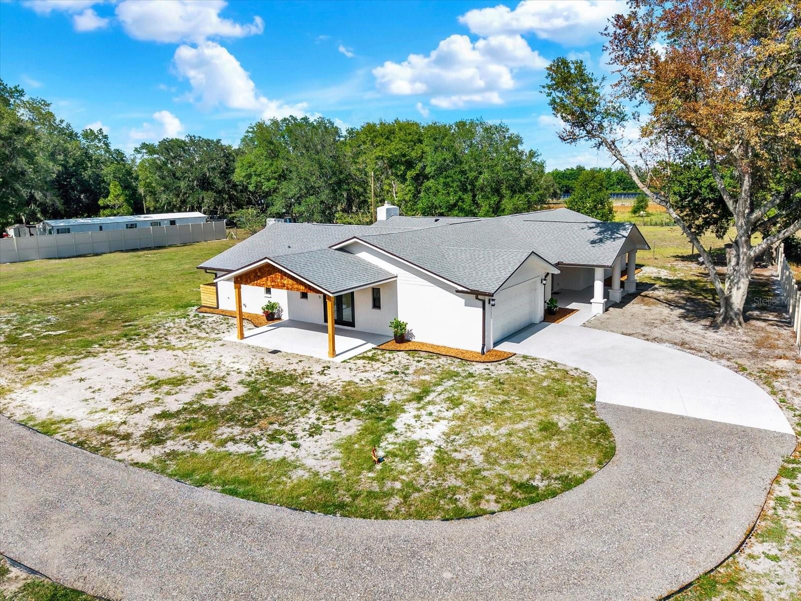 Single Family Residence em PLANT CITY, FL - Daniel Dourado