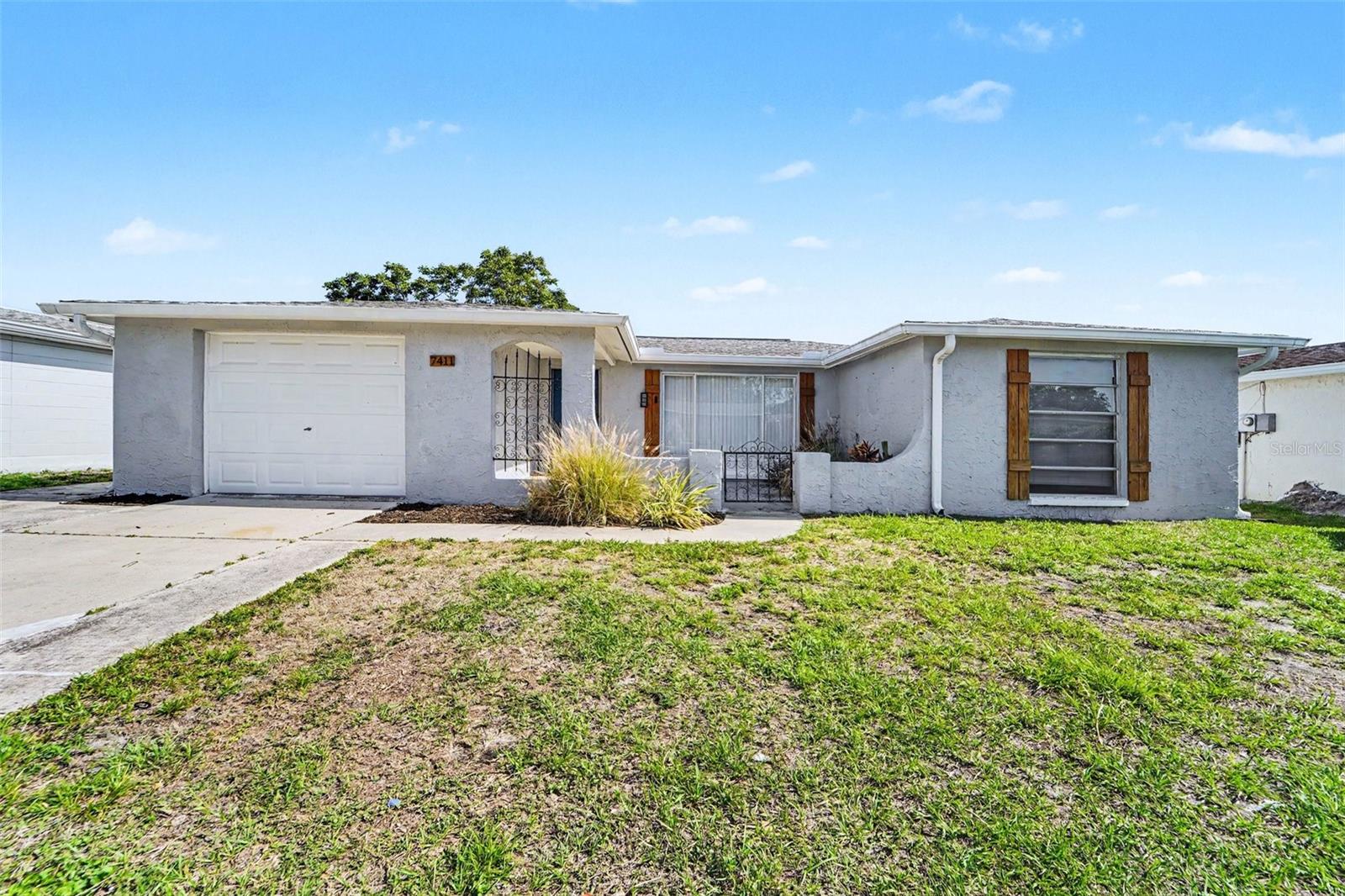 Single Family Residence em PORT RICHEY, FL - Daniel Dourado