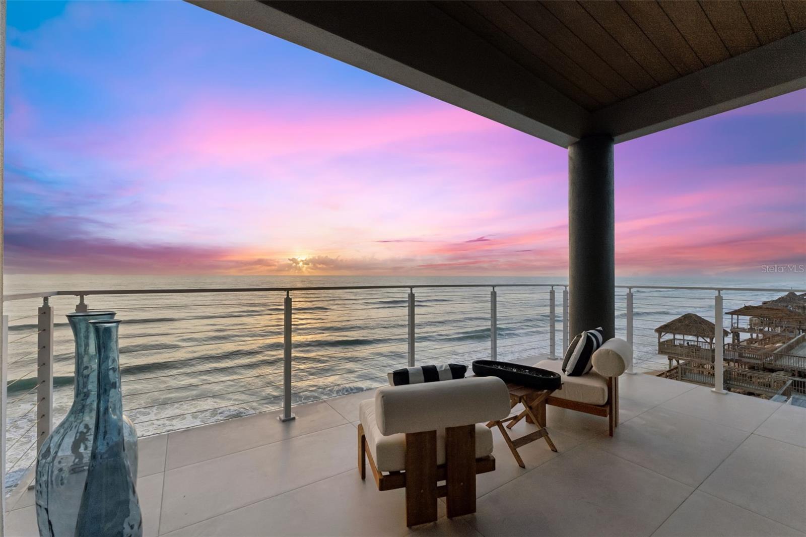 Single Family Residence in NEW SMYRNA BEACH, FL - Daniel Dourado