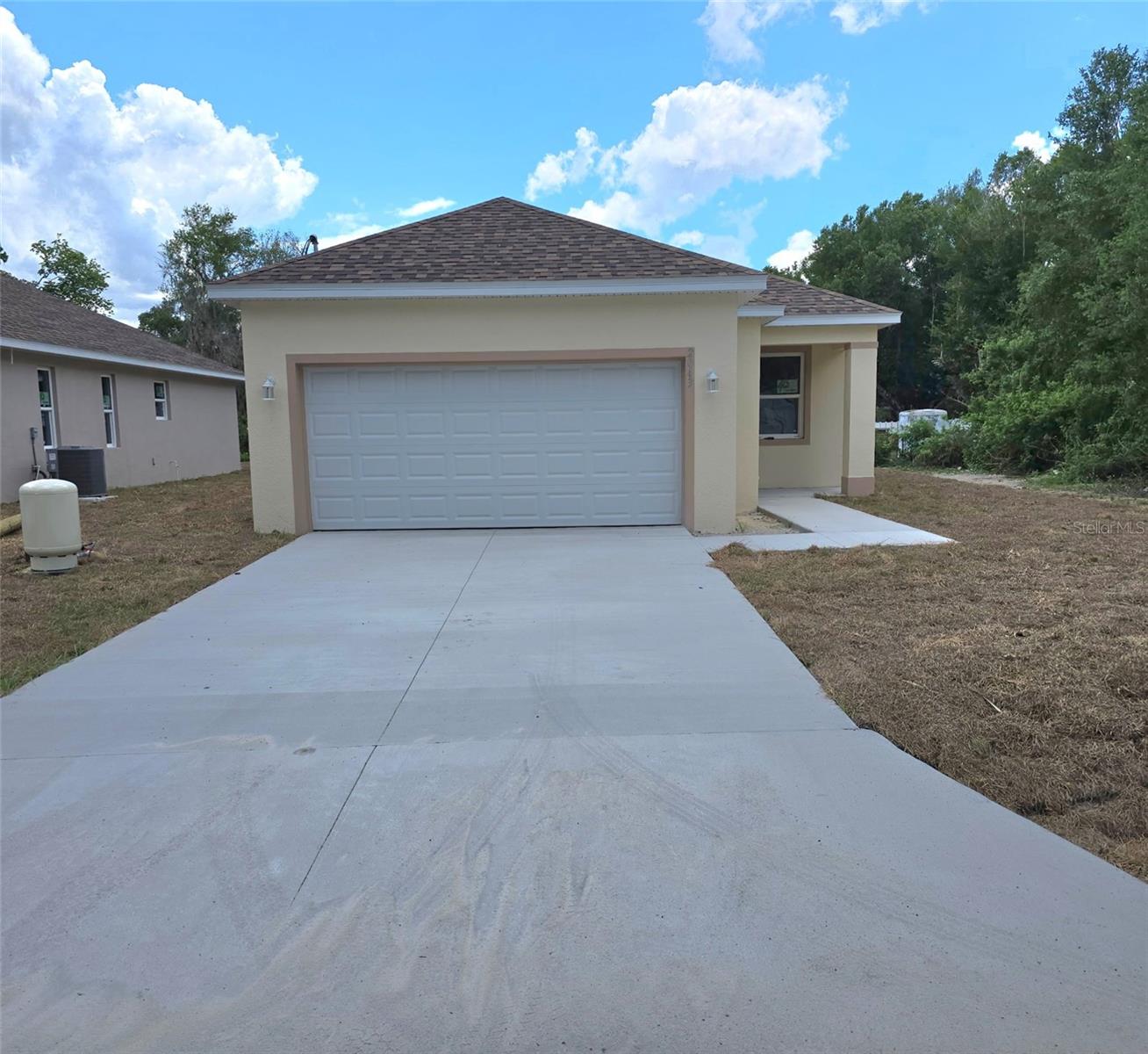 Single Family Residence in AUBURNDALE, FL - Daniel Dourado