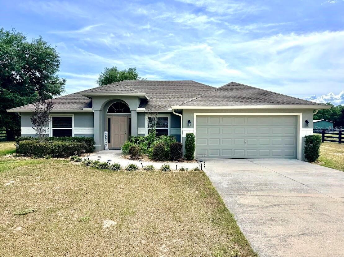 Single Family Residence em UMATILLA, FL - Daniel Dourado
