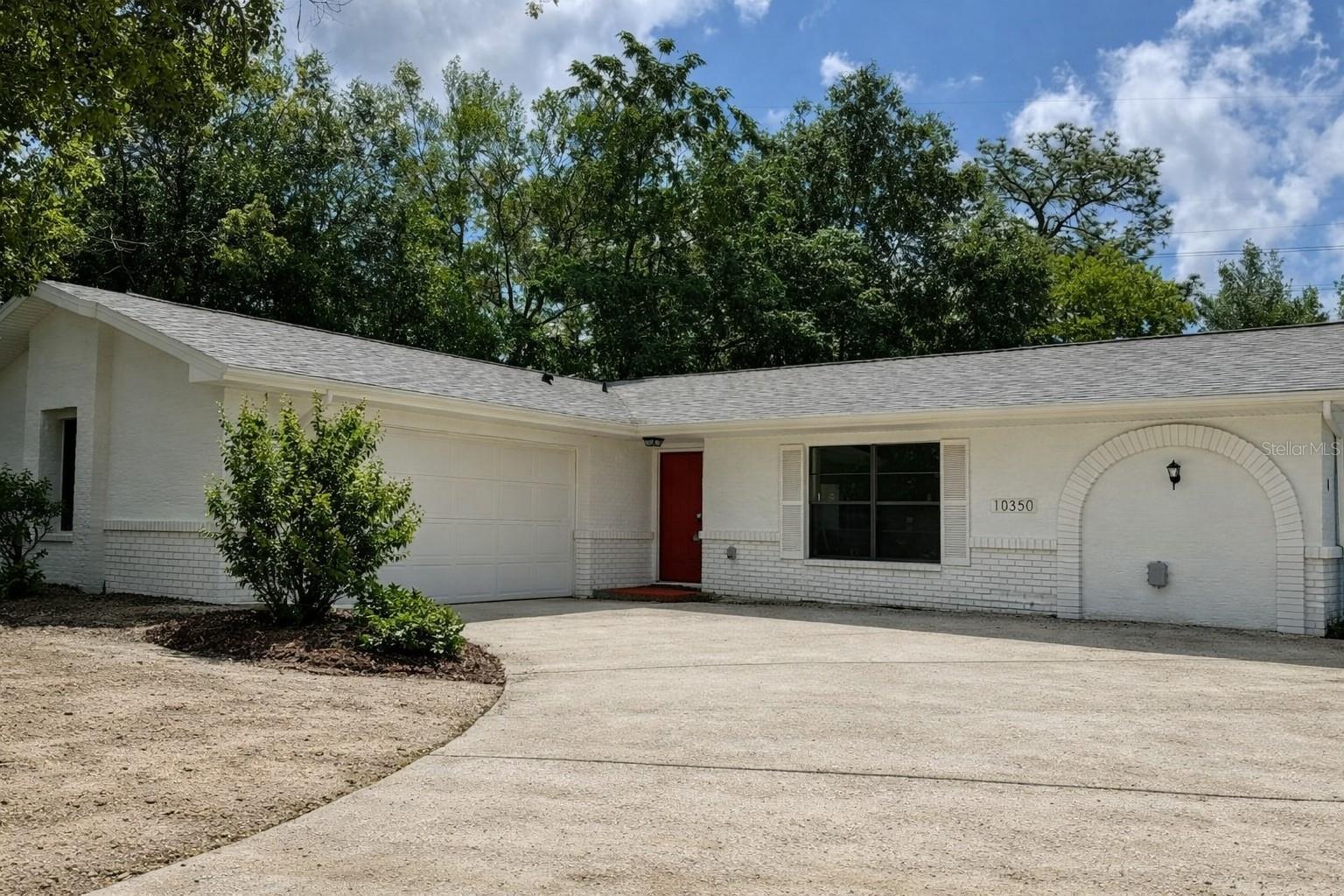 Single Family Residence em SPRING HILL, FL - Daniel Dourado