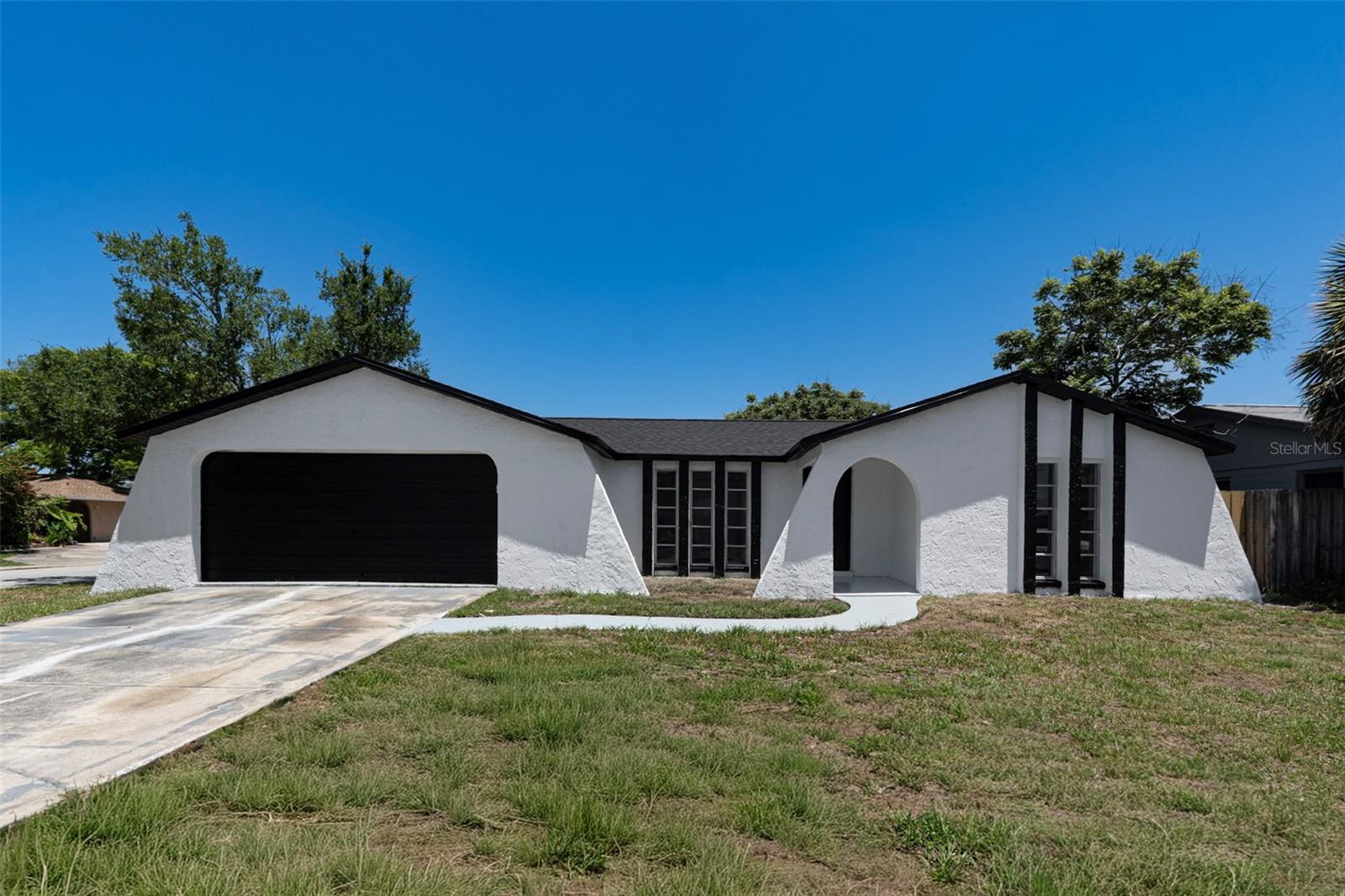 Single Family Residence in PORT RICHEY, FL - Daniel Dourado