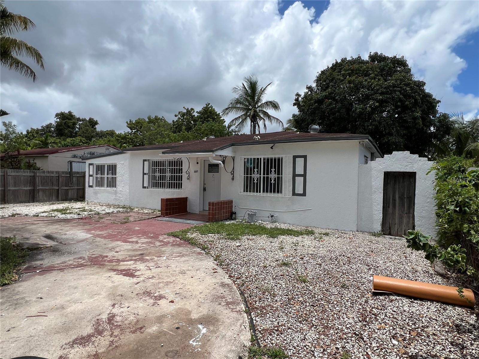 Single Family Residence em NORTH MIAMI, FL - Daniel Dourado