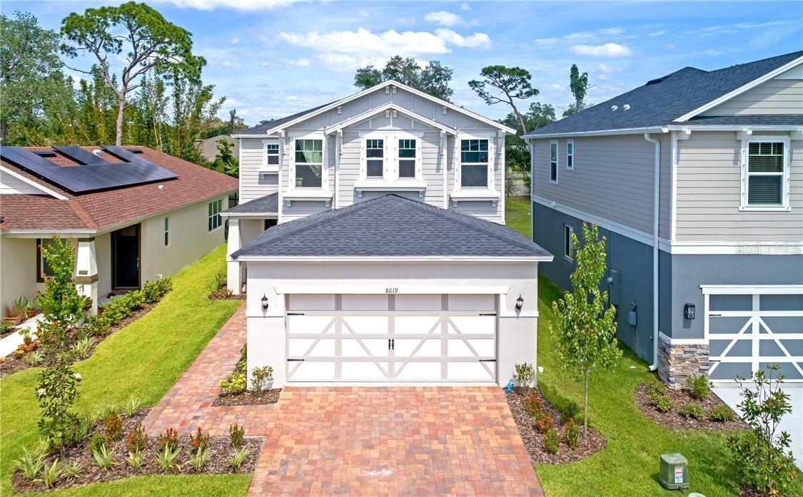 Single Family Residence in SEMINOLE, FL - Daniel Dourado