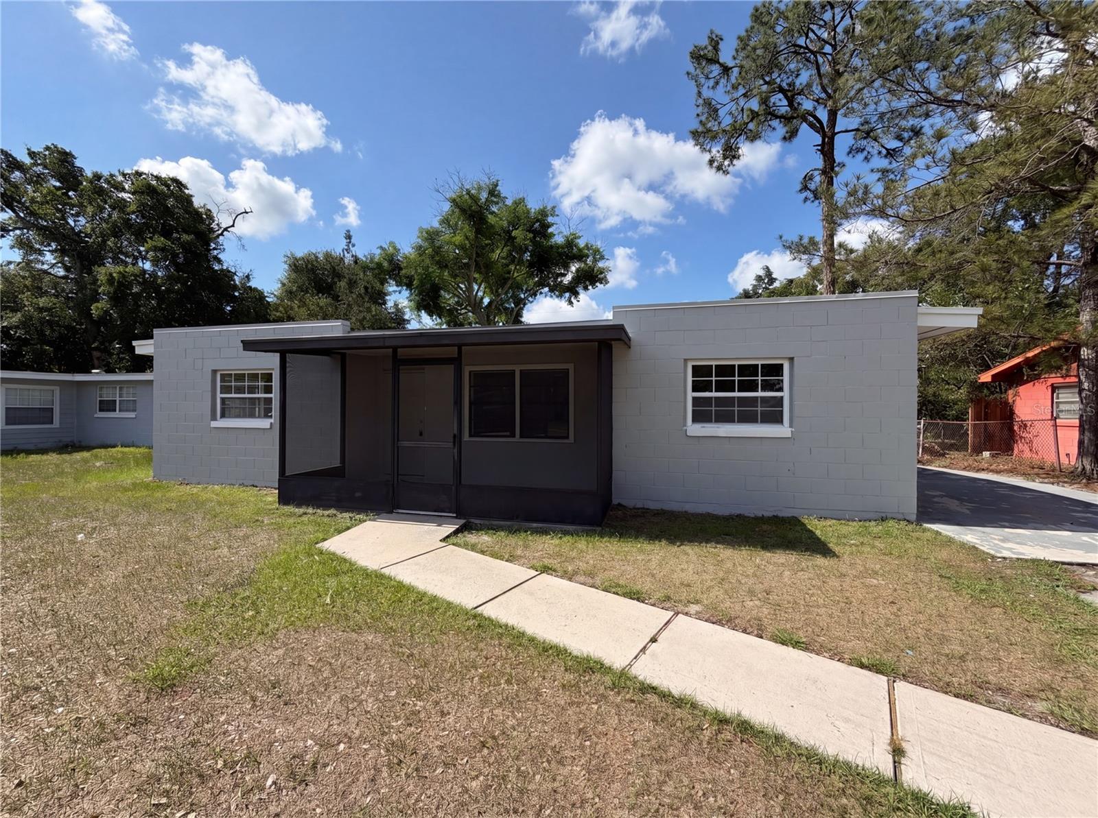 Single Family Residence in ALTAMONTE SPRINGS, FL - Daniel Dourado