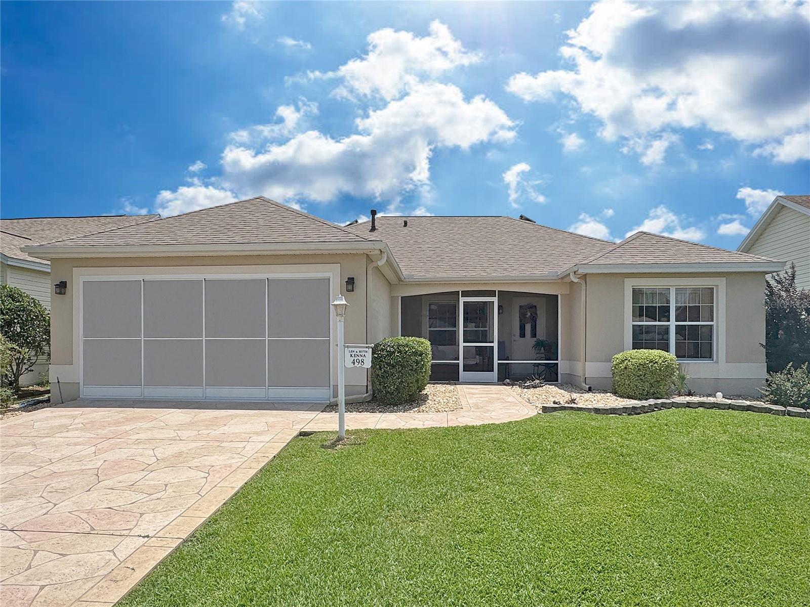 Single Family Residence in THE VILLAGES, FL - Daniel Dourado