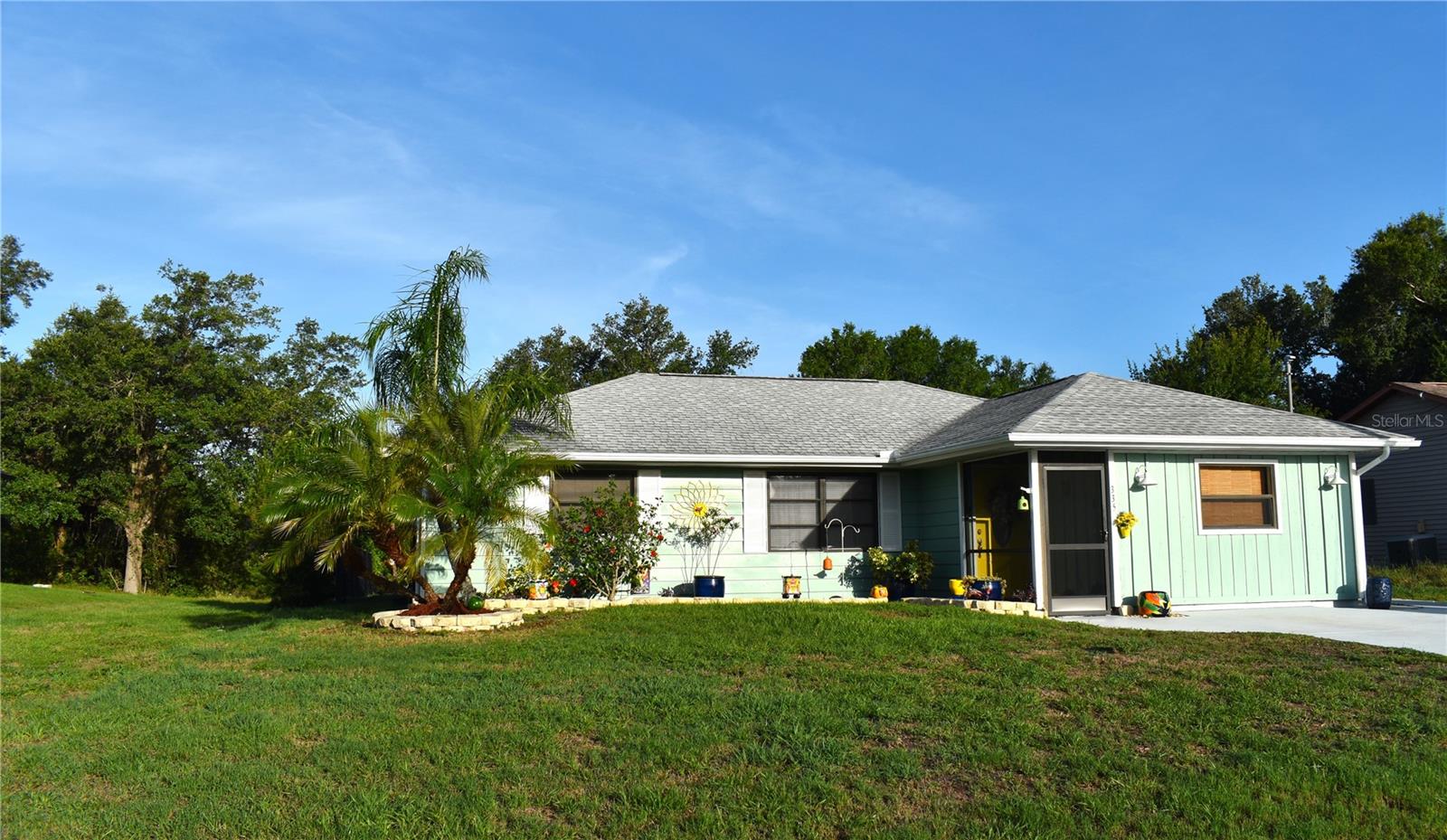 Single Family Residence in PORT CHARLOTTE, FL - Daniel Dourado