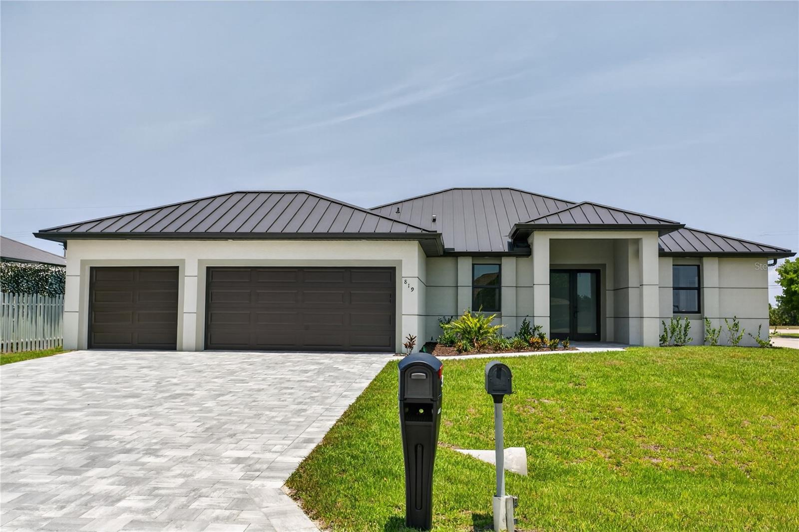 Single Family Residence em CAPE CORAL, FL - Daniel Dourado