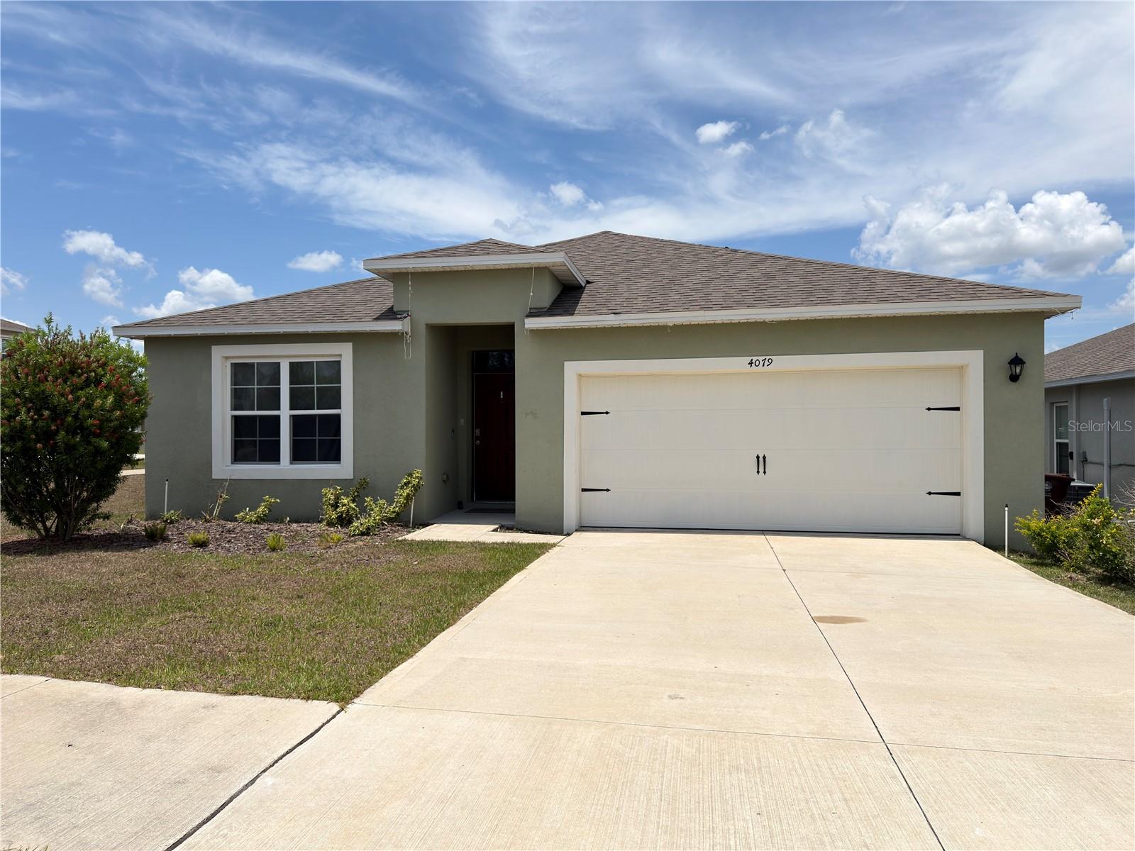 Single Family Residence in HAINES CITY, FL - Daniel Dourado