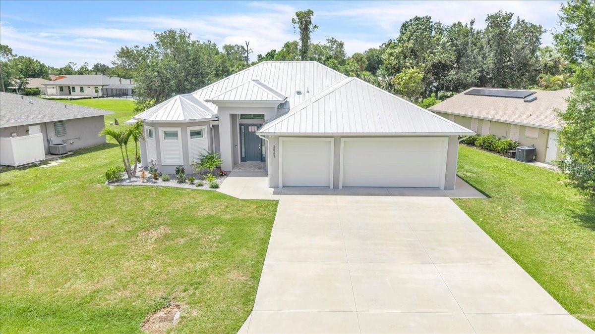 Single Family Residence in PUNTA GORDA, FL - Daniel Dourado