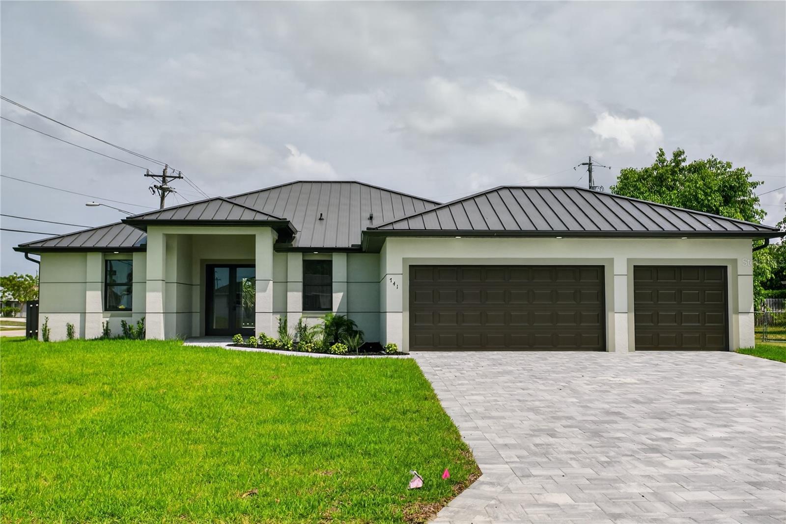 Single Family Residence em CAPE CORAL, FL - Daniel Dourado