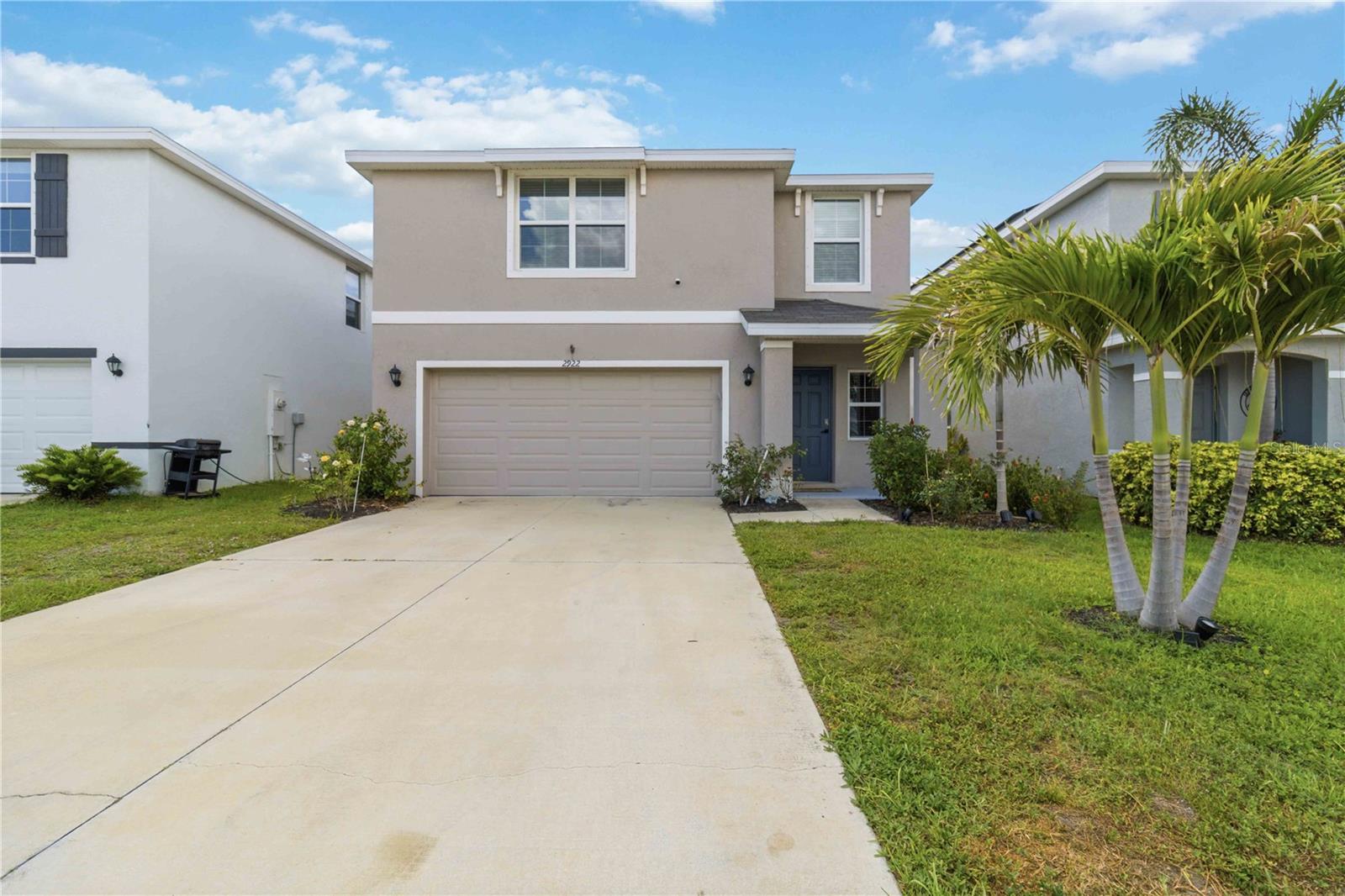 Single Family Residence in BRADENTON, FL - Daniel Dourado