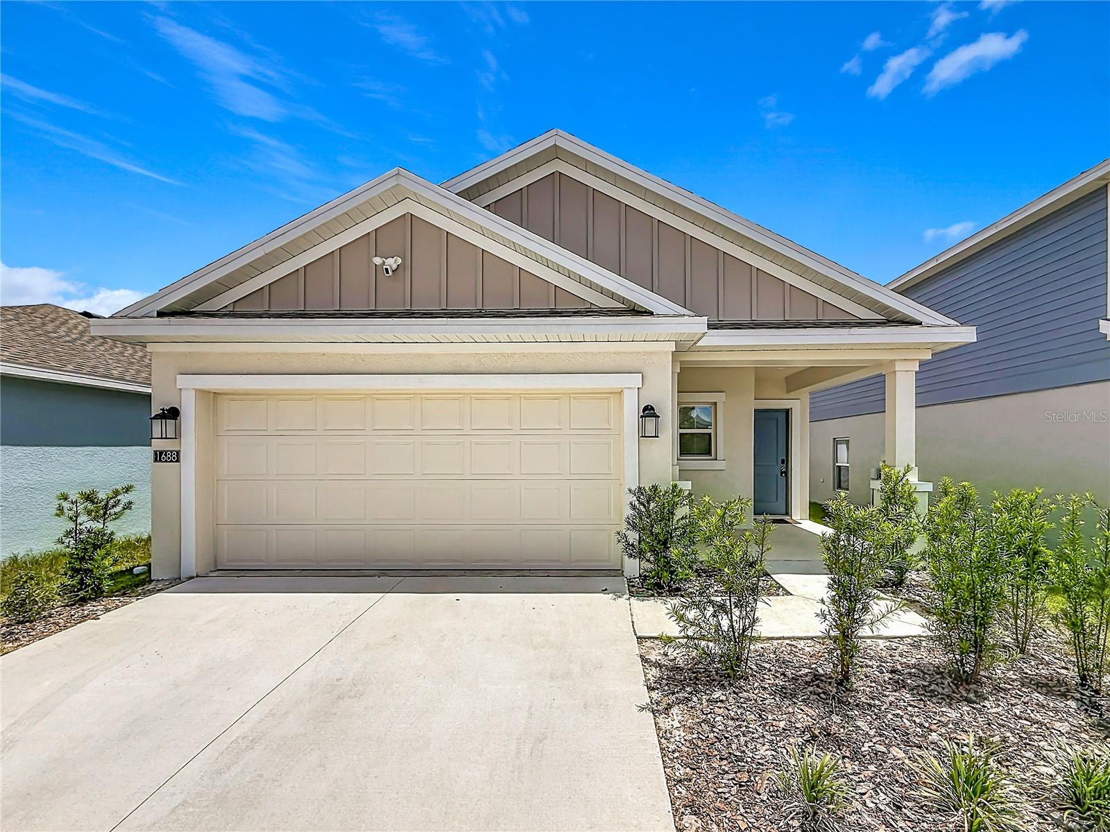 Single Family Residence in WINTER HAVEN, FL - Daniel Dourado