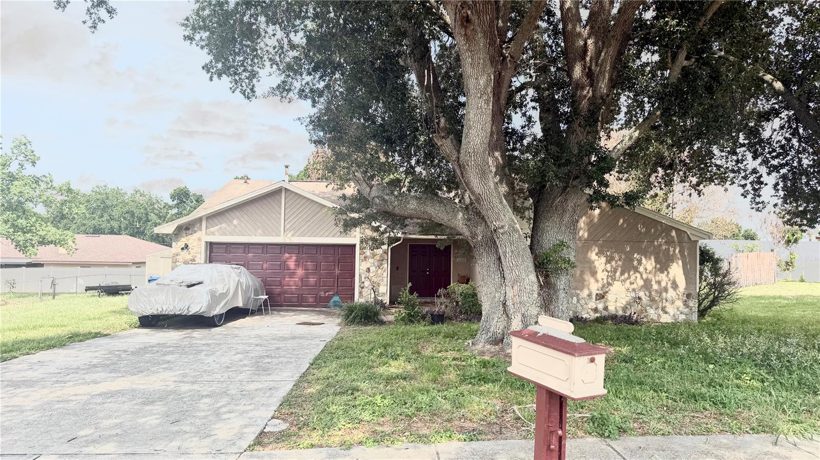 Single Family Residence in WINTER HAVEN, FL - Daniel Dourado