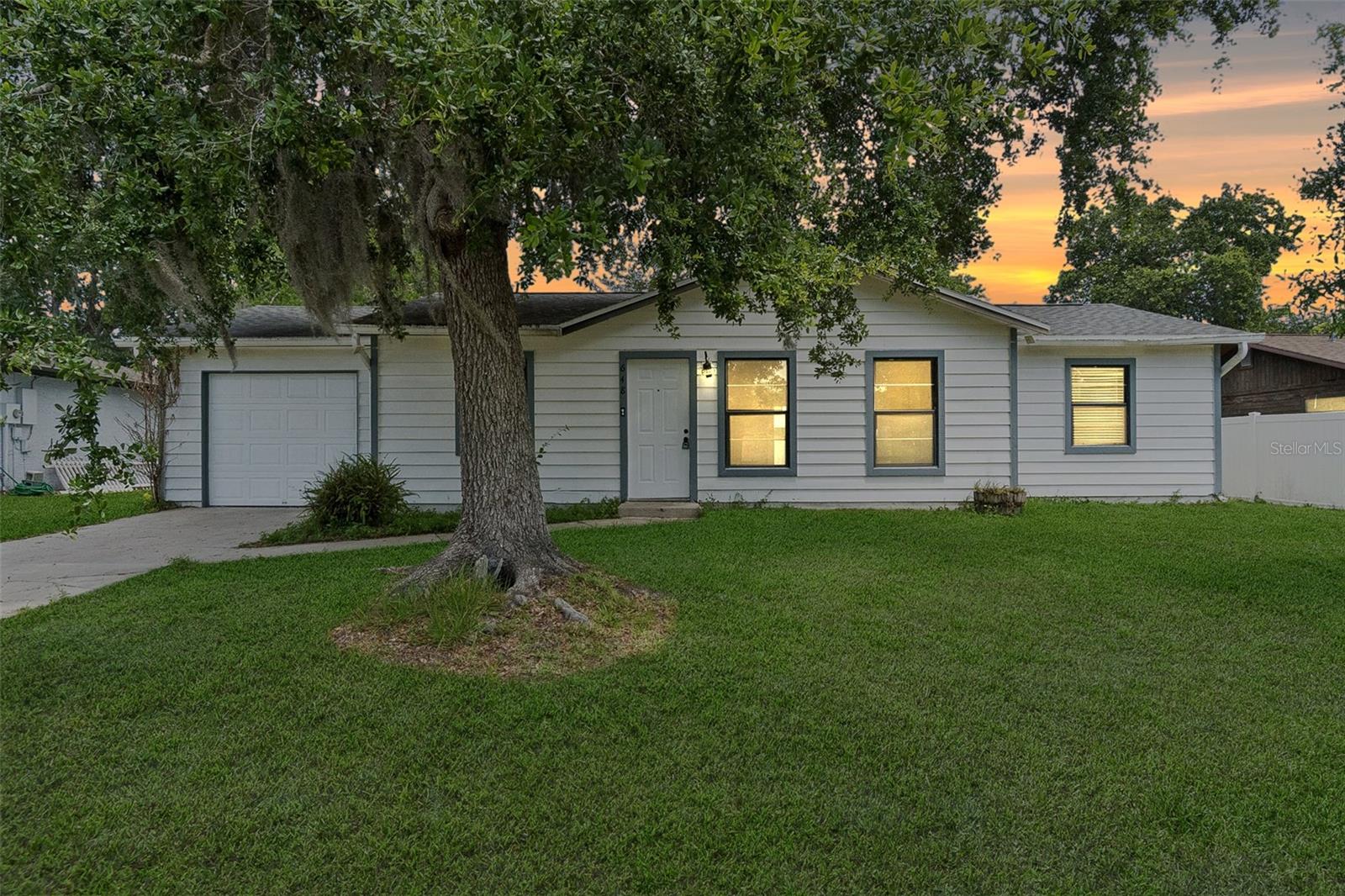 Single Family Residence em KISSIMMEE, FL - Daniel Dourado