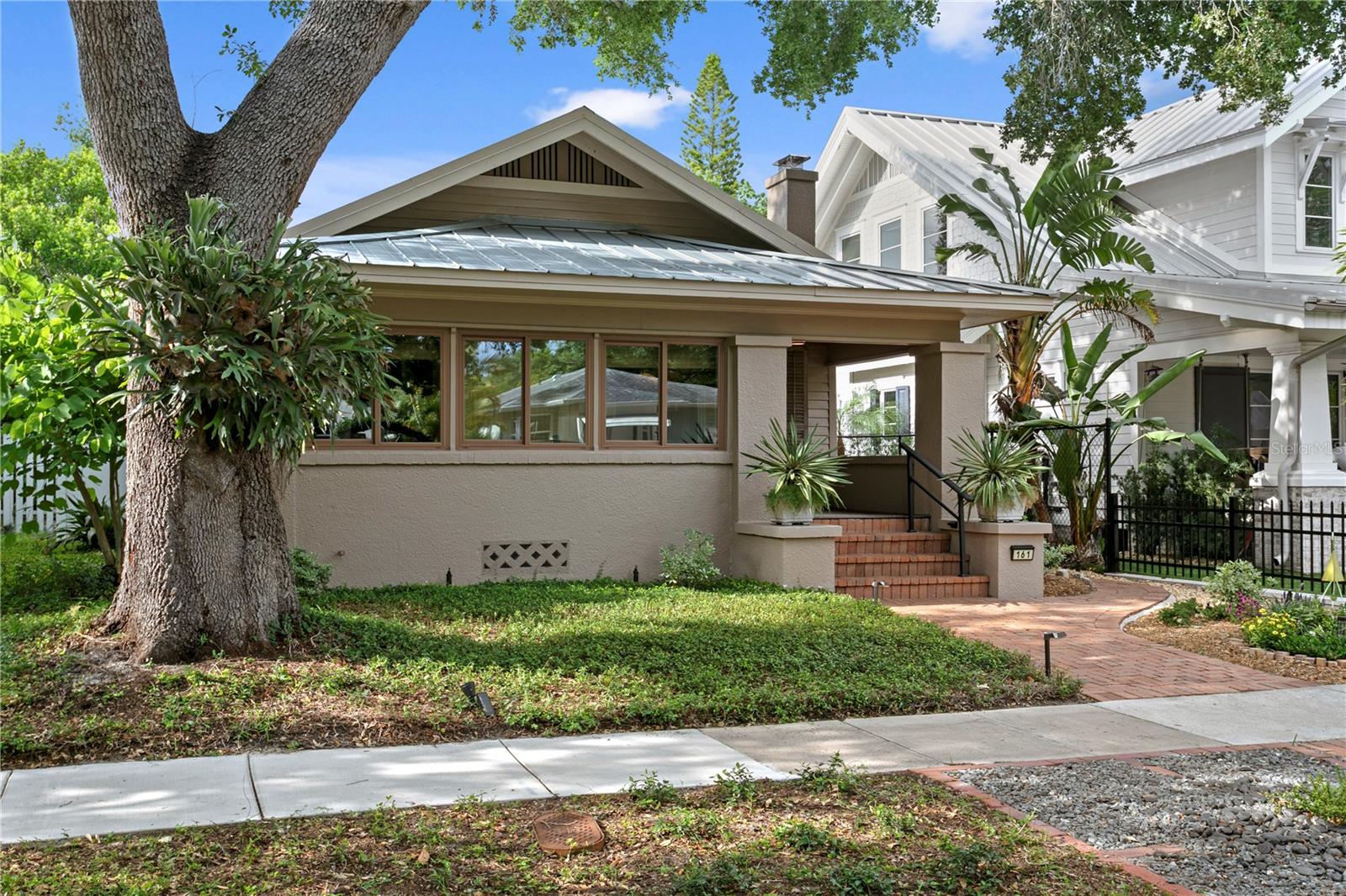 Single Family Residence em ST PETERSBURG, FL - Daniel Dourado