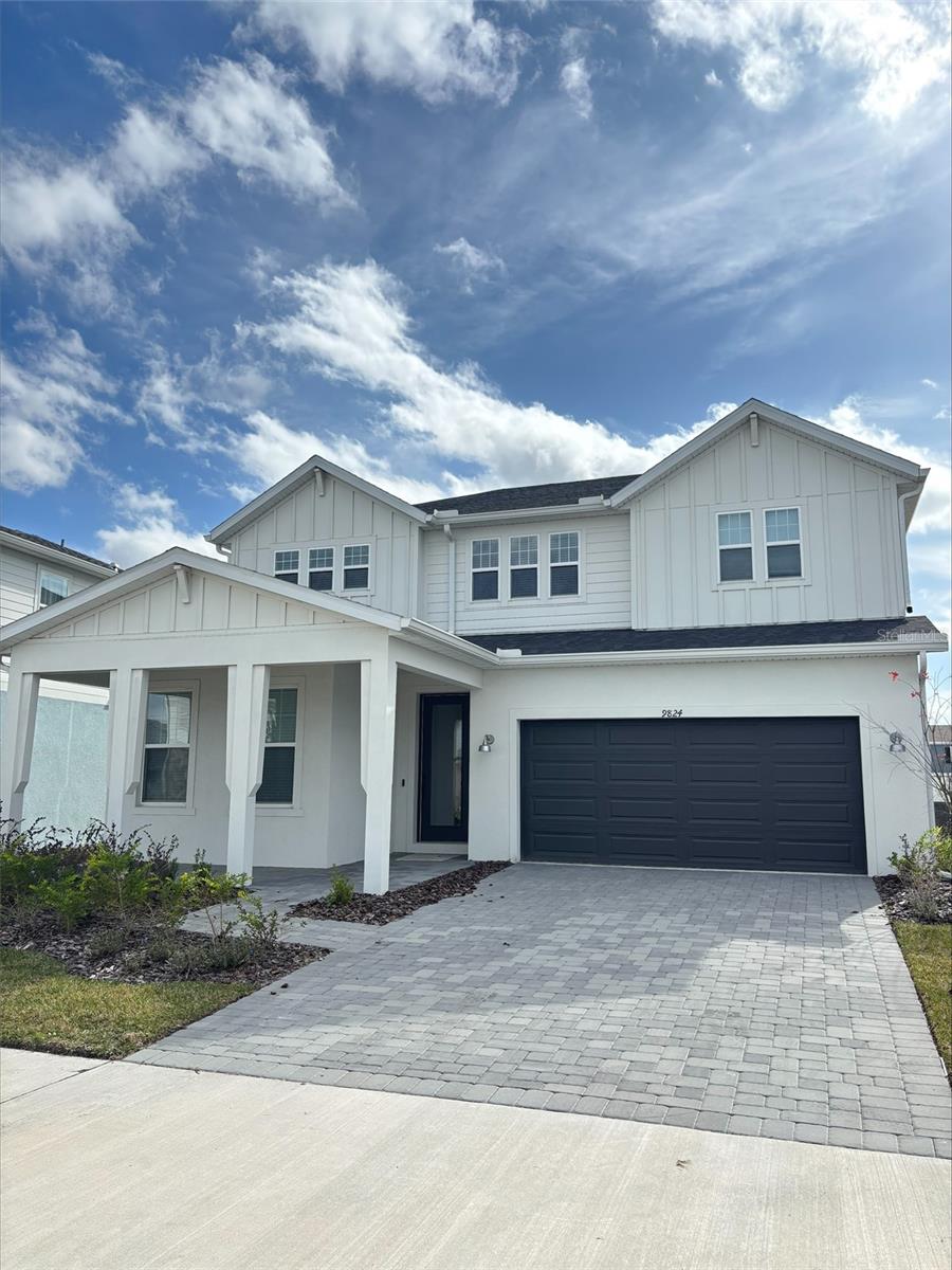 Single Family Residence in ORLANDO, FL - Daniel Dourado