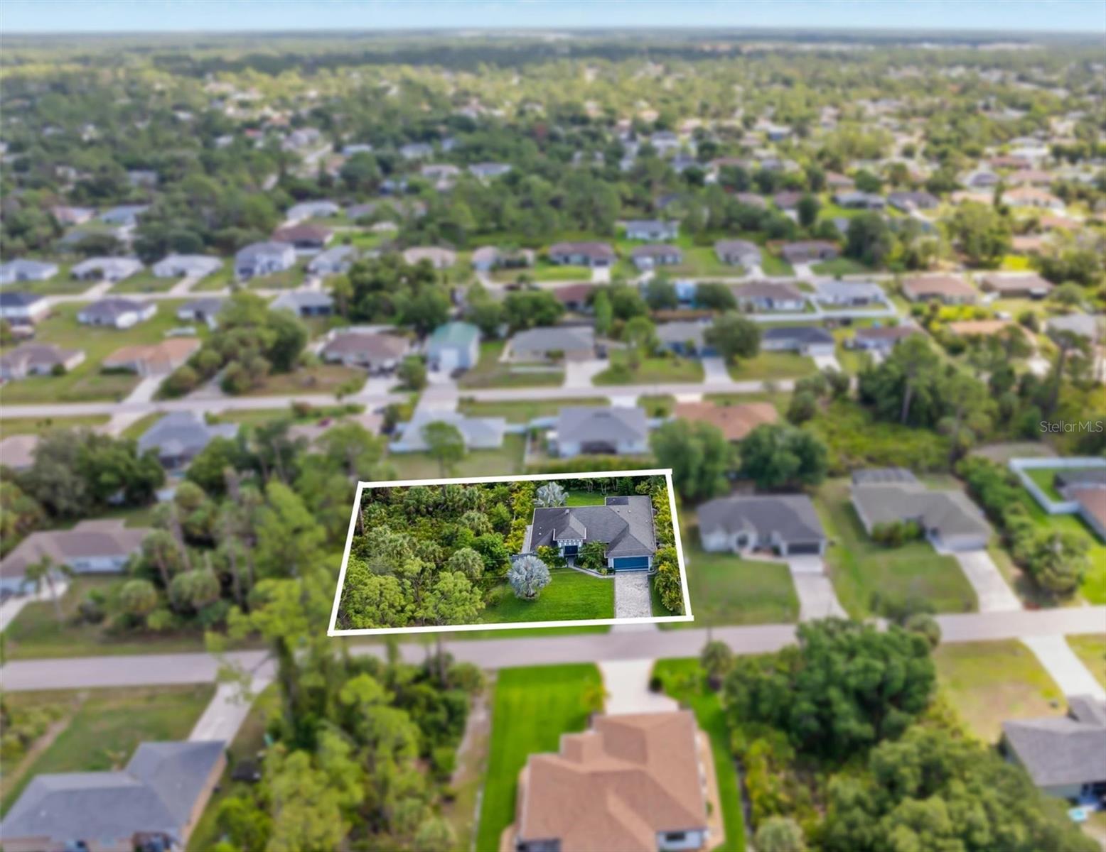 Single Family Residence em NORTH PORT, FL - Daniel Dourado