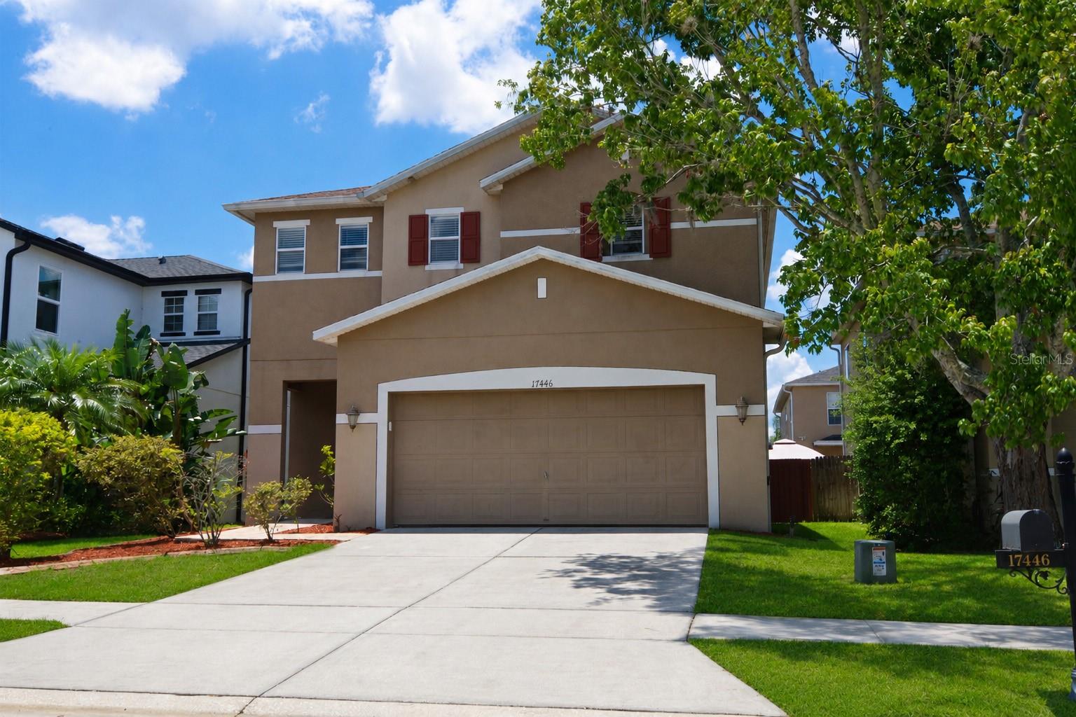 Single Family Residence em LAND O LAKES, FL - Daniel Dourado