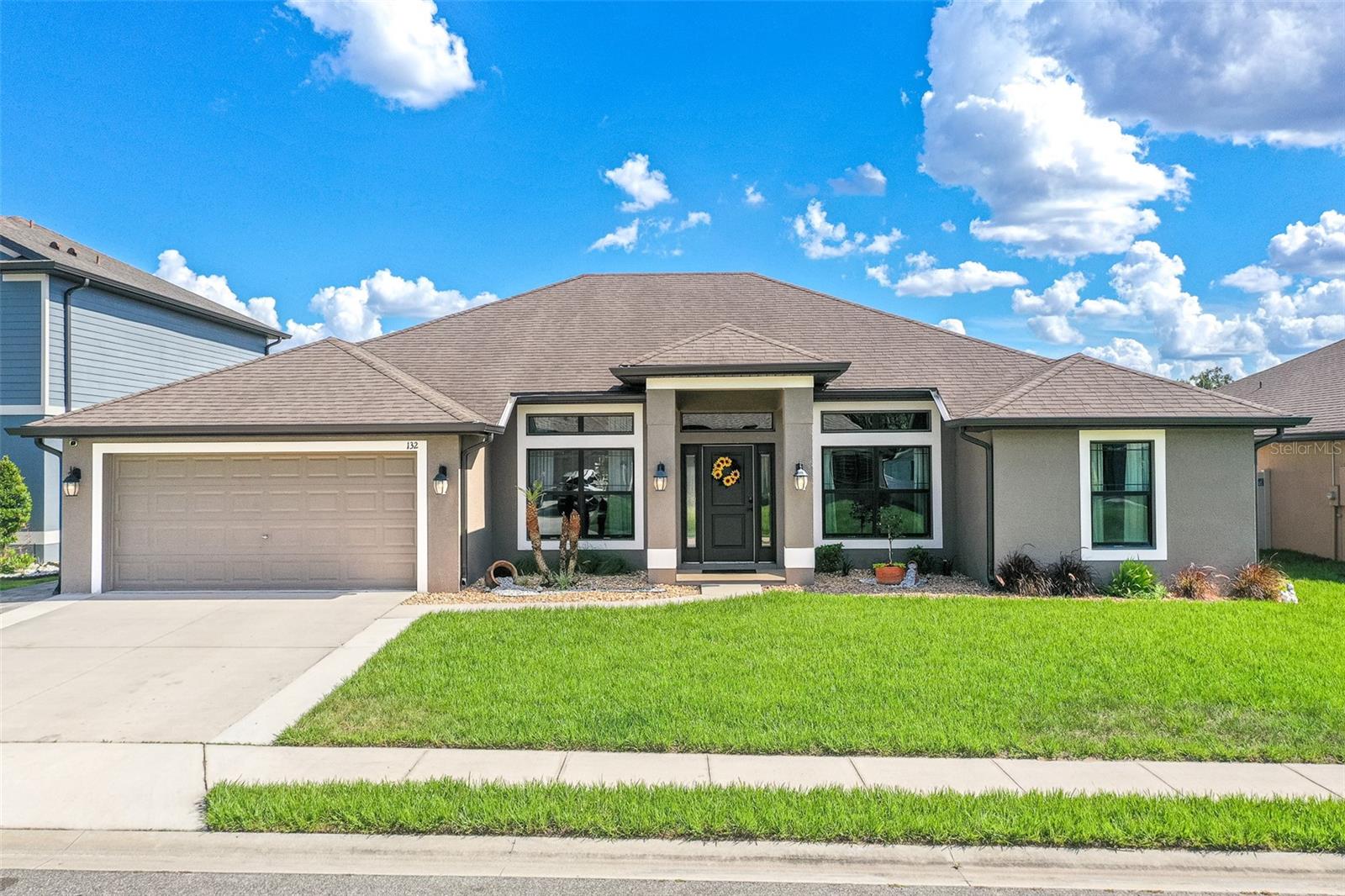 Single Family Residence in MULBERRY, FL - Daniel Dourado