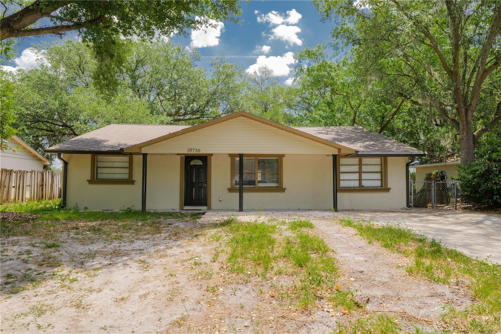 Single Family Residence em ZEPHYRHILLS, FL - Daniel Dourado