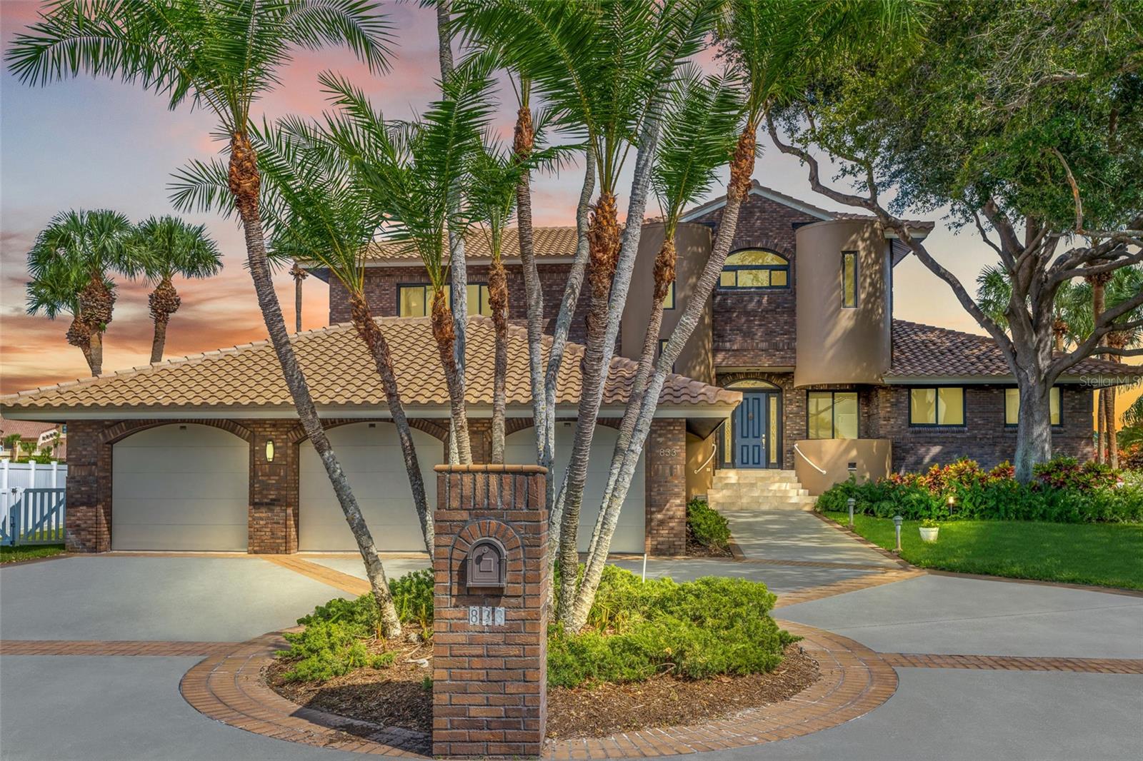 Single Family Residence em TIERRA VERDE, FL - Daniel Dourado