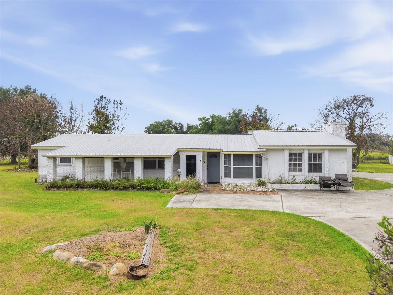 Single Family Residence em PLANT CITY, FL - Daniel Dourado