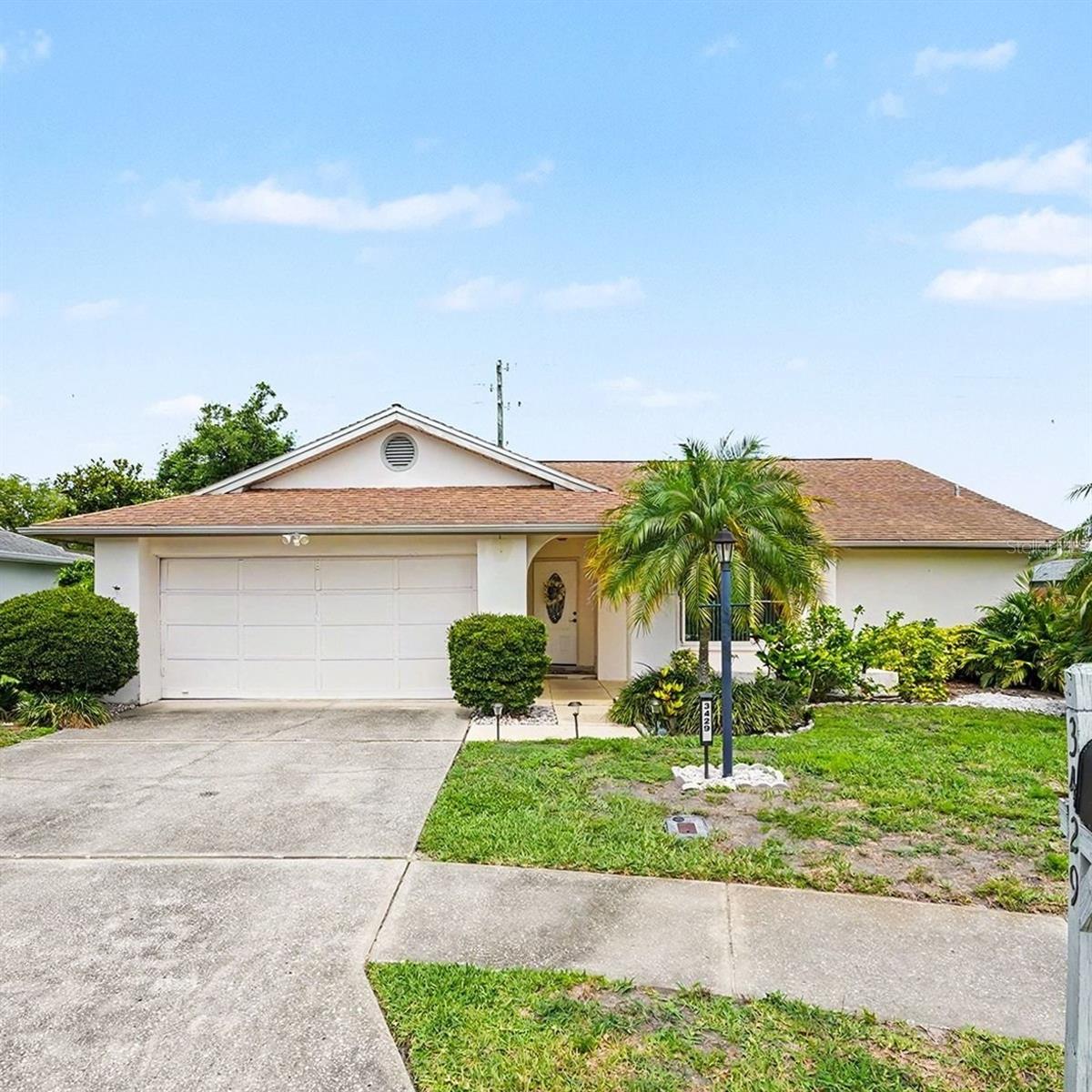 Single Family Residence in NEW PORT RICHEY, FL - Daniel Dourado