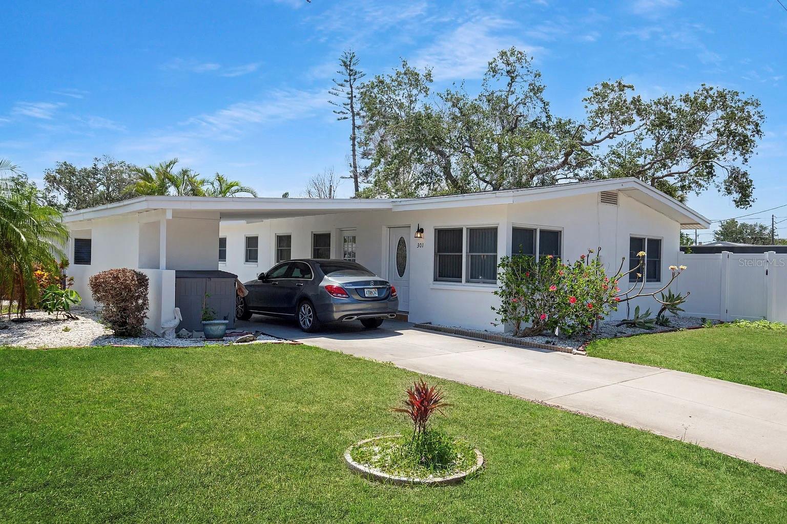 Single Family Residence em ST PETE BEACH, FL - Daniel Dourado
