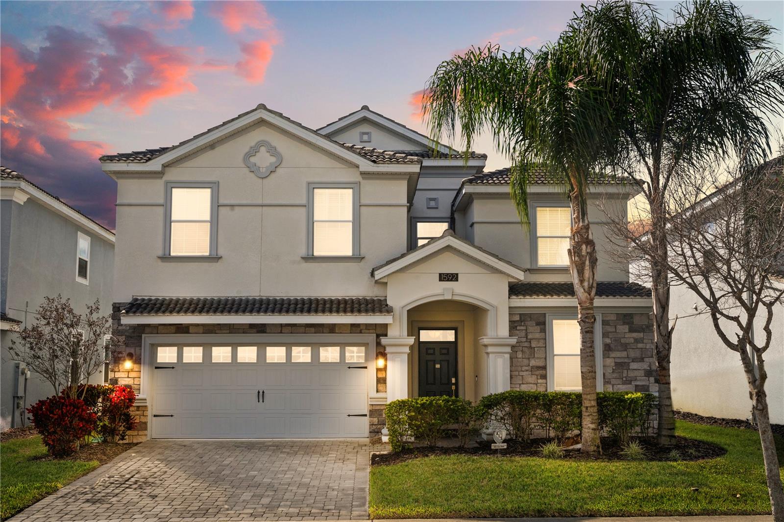 Single Family Residence in DAVENPORT, FL - Daniel Dourado