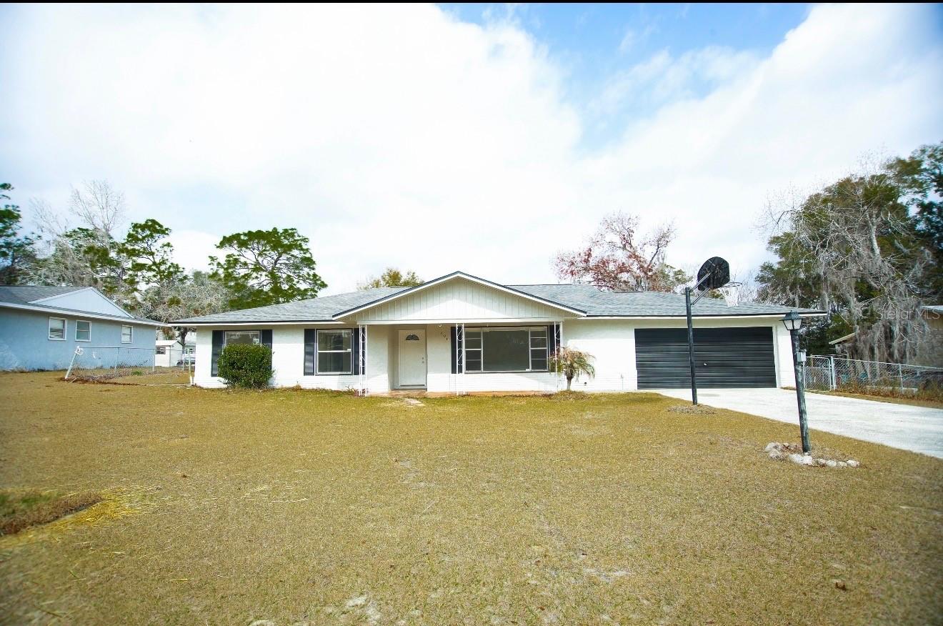 Single Family Residence in OCALA, FL - Daniel Dourado
