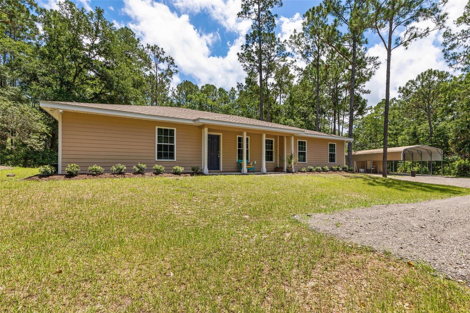 Single Family Residence in BUNNELL, FL - Daniel Dourado