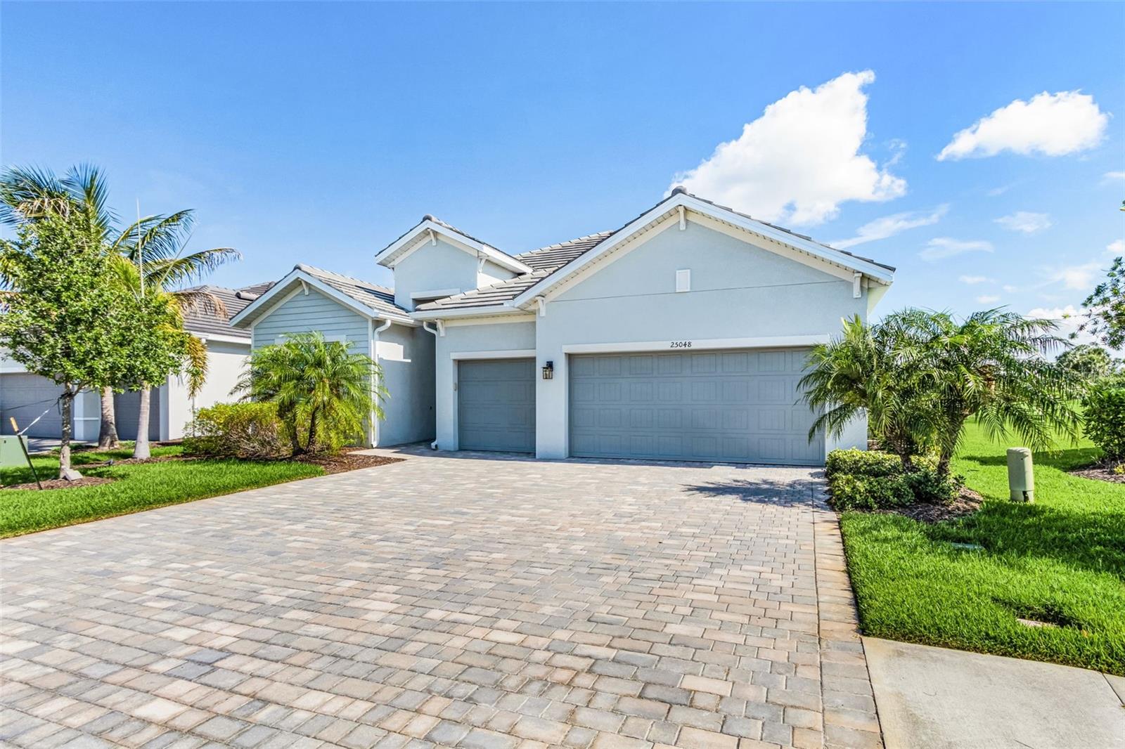 Single Family Residence in PUNTA GORDA, FL - Daniel Dourado