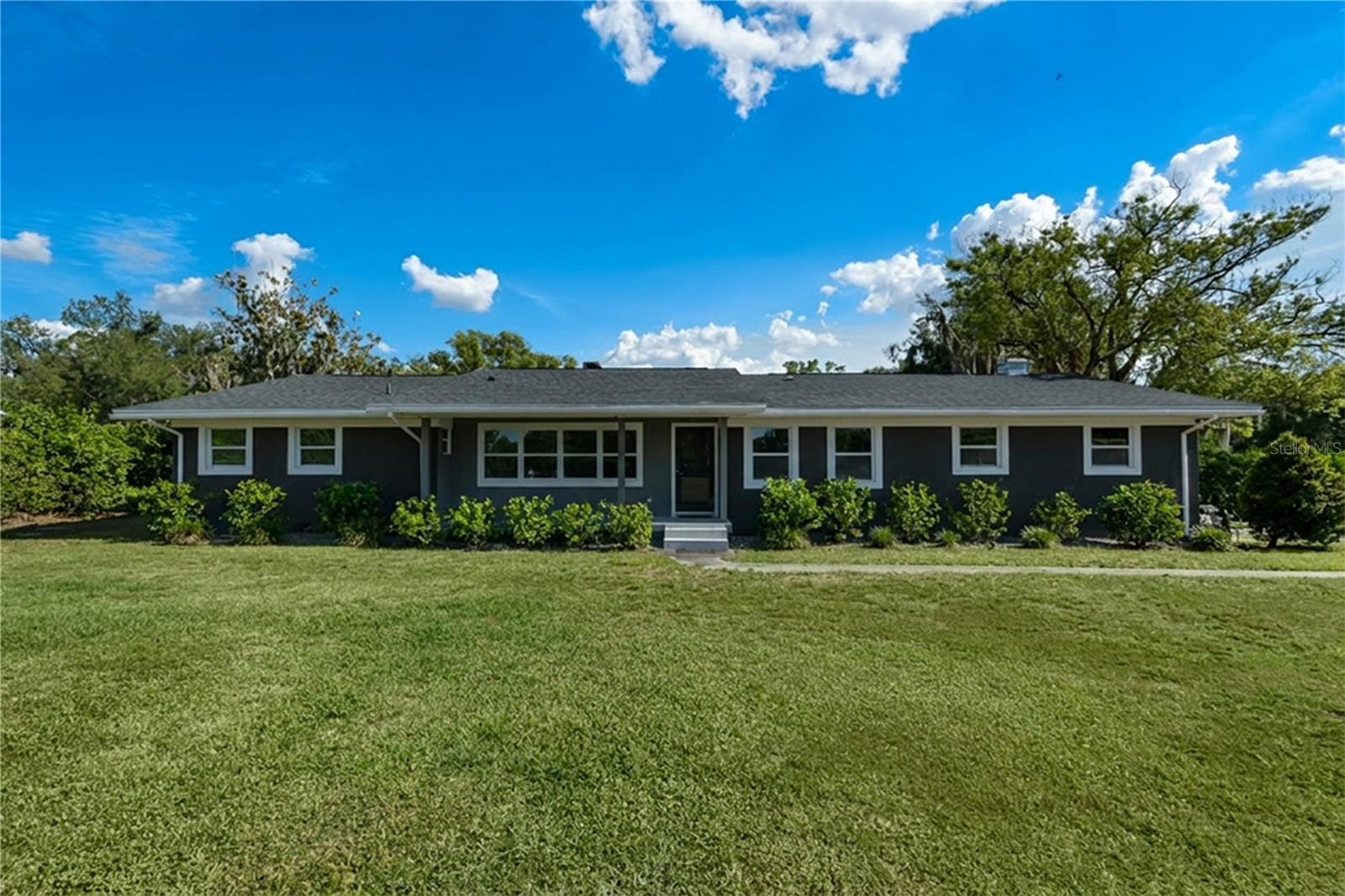 Single Family Residence in LAKELAND, FL - Daniel Dourado