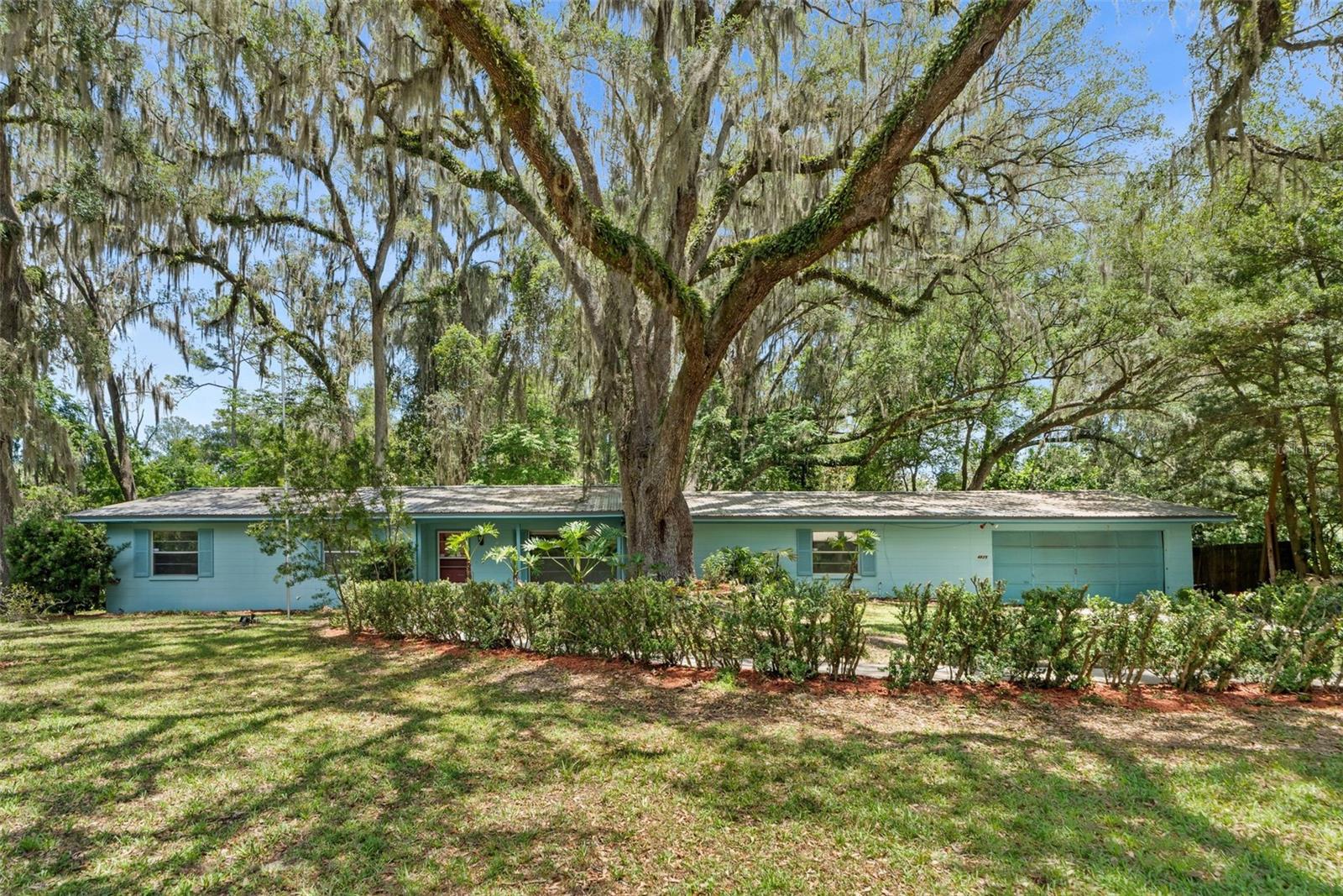 Single Family Residence in GAINESVILLE, FL - Daniel Dourado