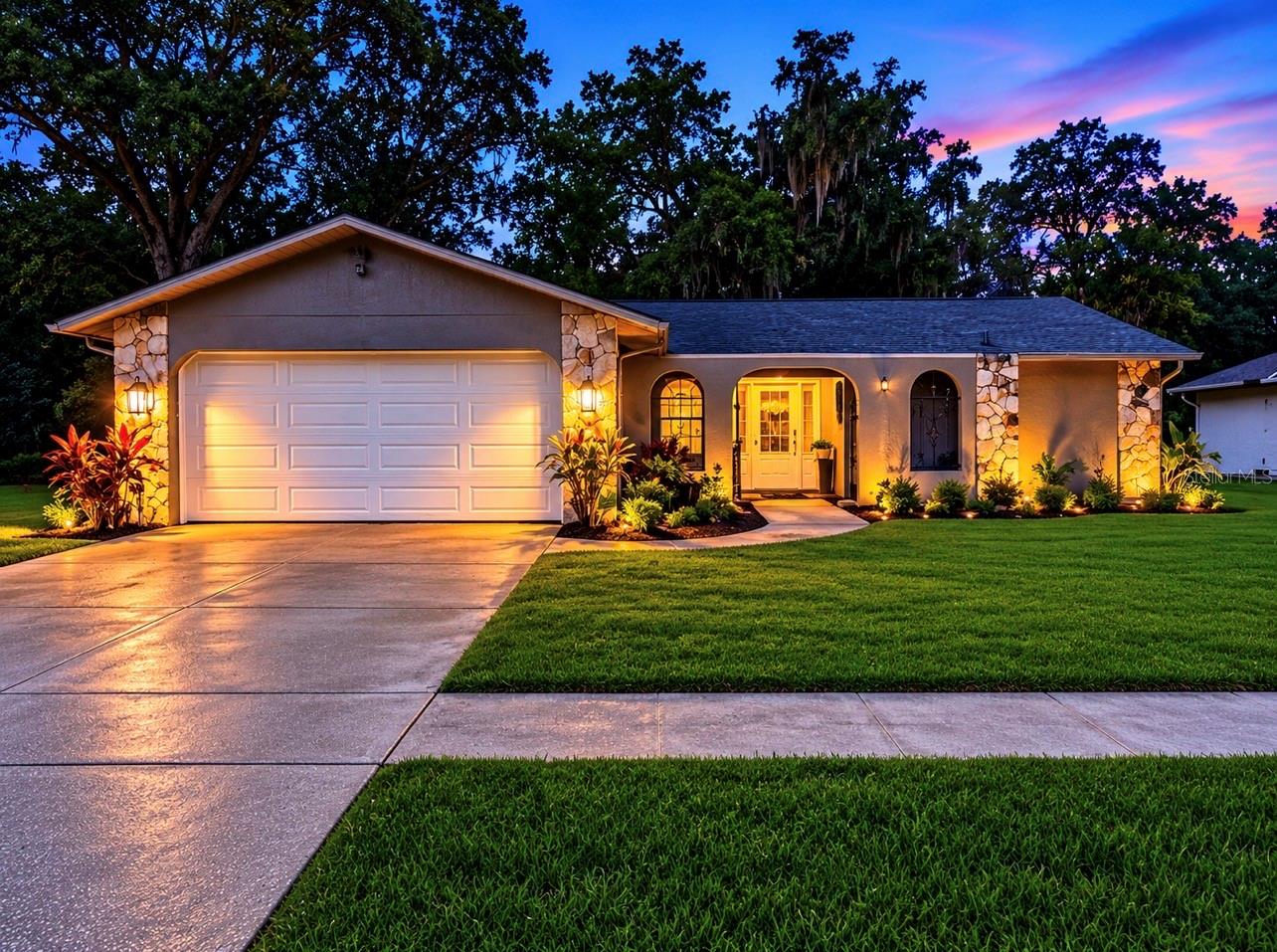 Single Family Residence in NEW PORT RICHEY, FL - Daniel Dourado