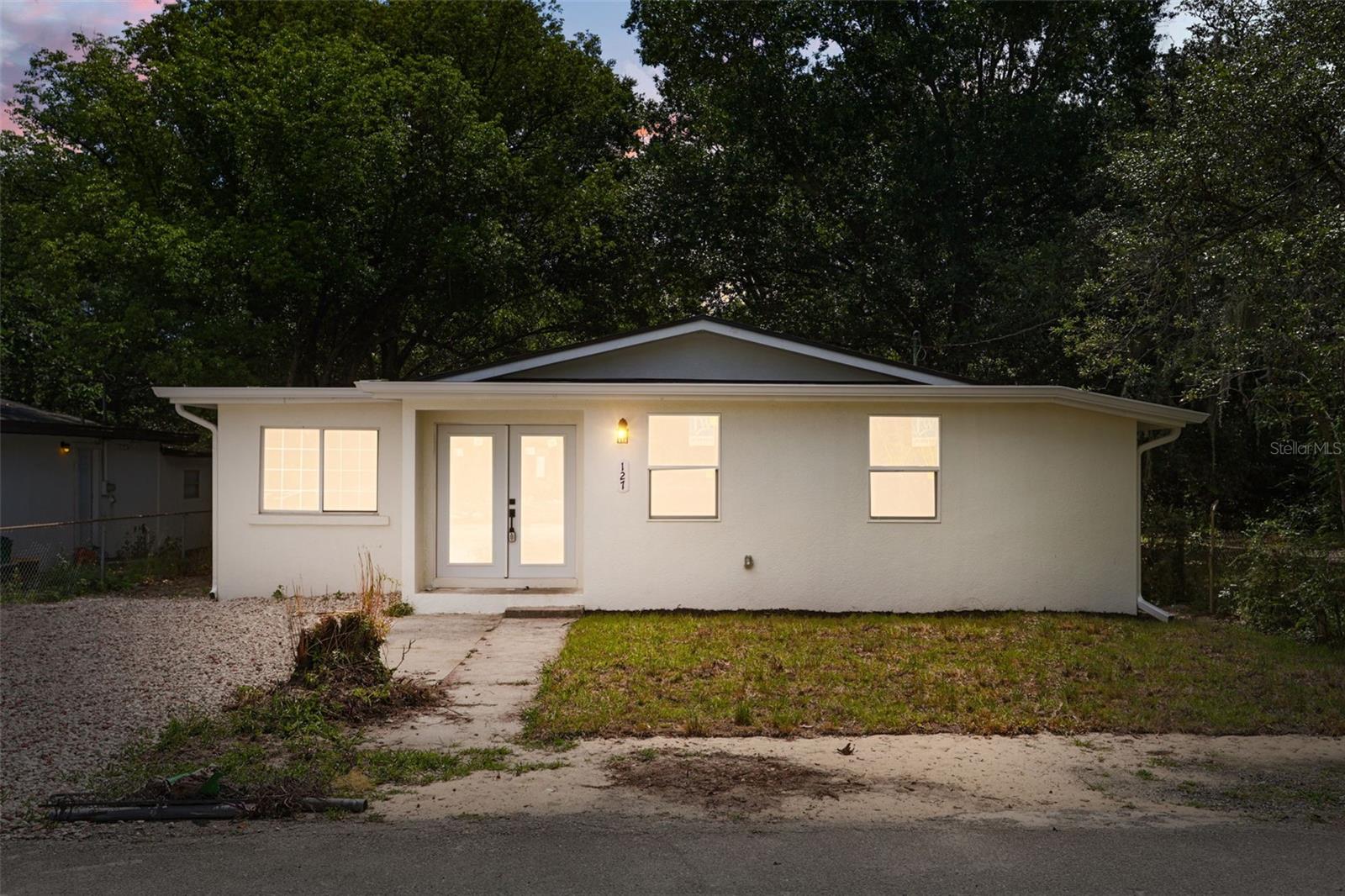 Single Family Residence in ALTAMONTE SPRINGS, FL - Daniel Dourado