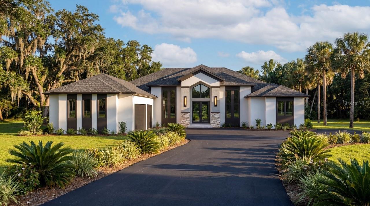 Single Family Residence in TAVARES, FL - Daniel Dourado