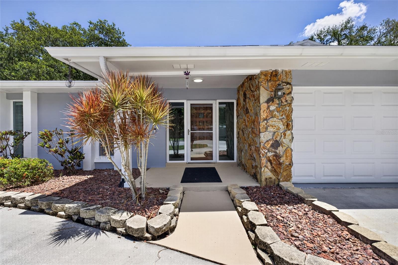 Single Family Residence em CLEARWATER, FL - Daniel Dourado