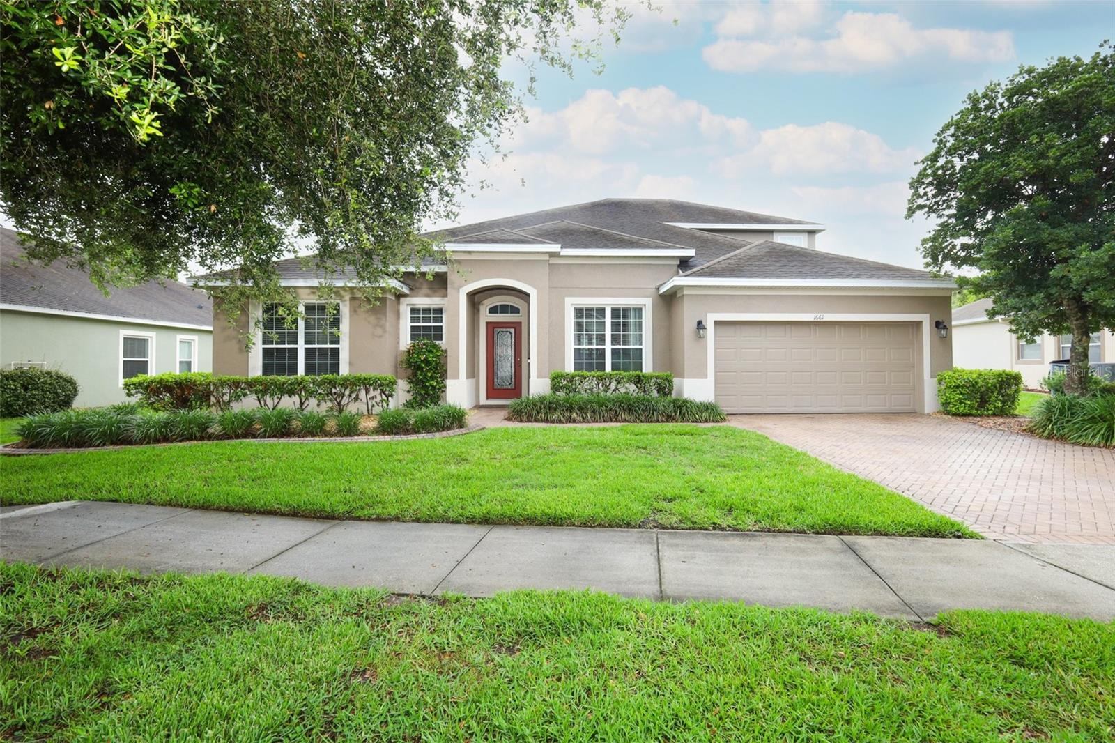 Single Family Residence em DELAND, FL - Daniel Dourado