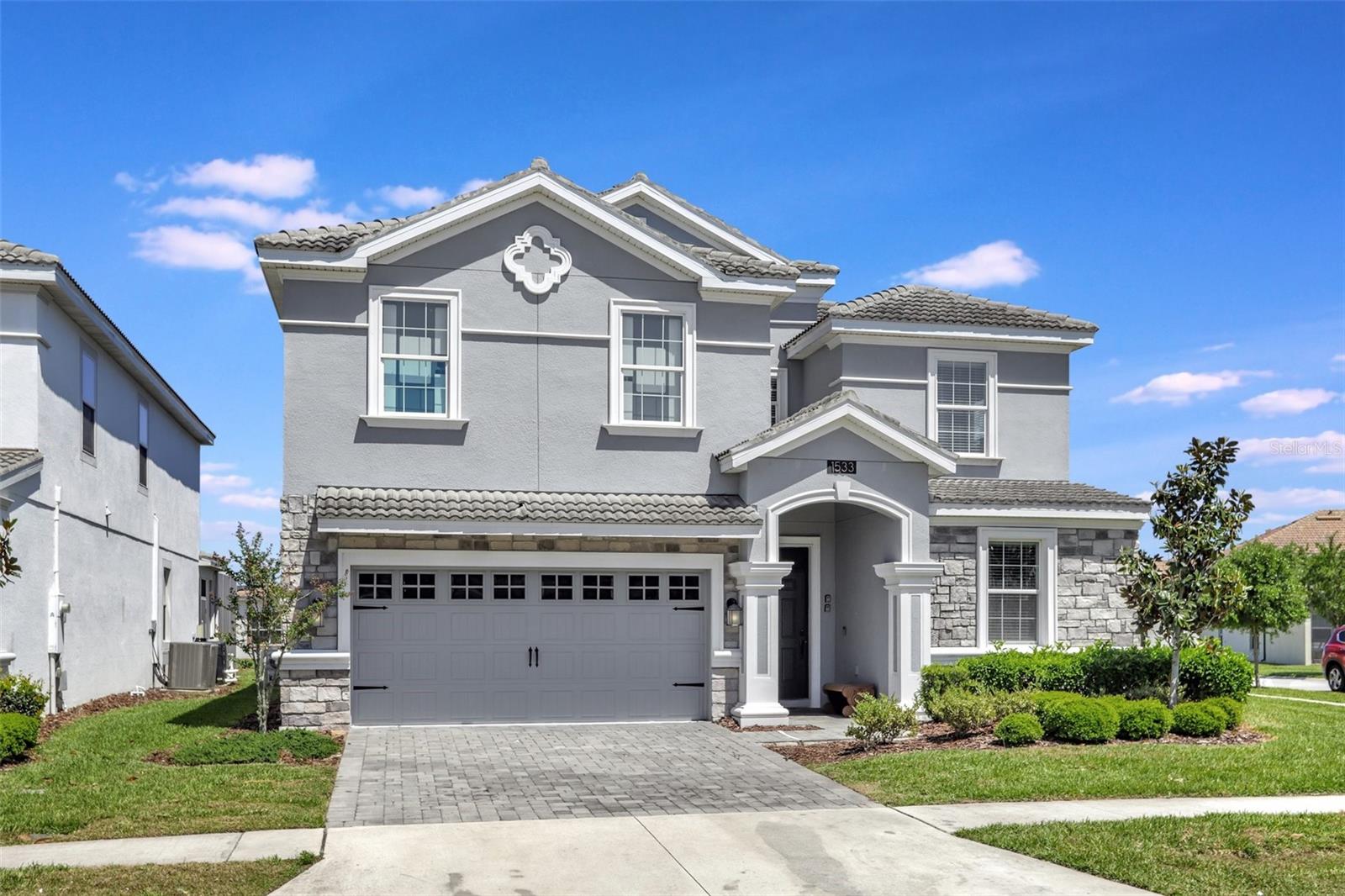 Single Family Residence in DAVENPORT, FL - Daniel Dourado