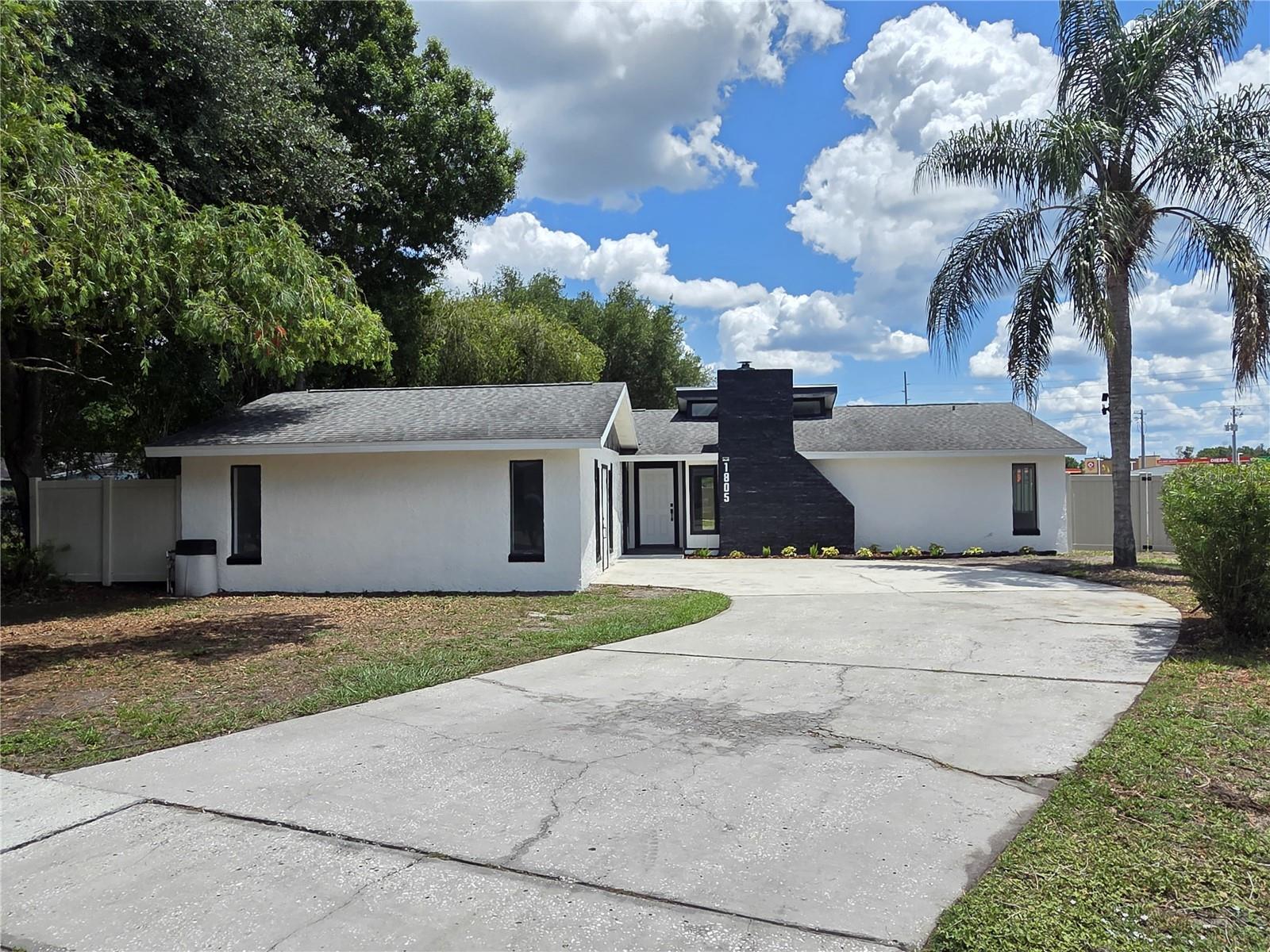 Single Family Residence em PLANT CITY, FL - Daniel Dourado