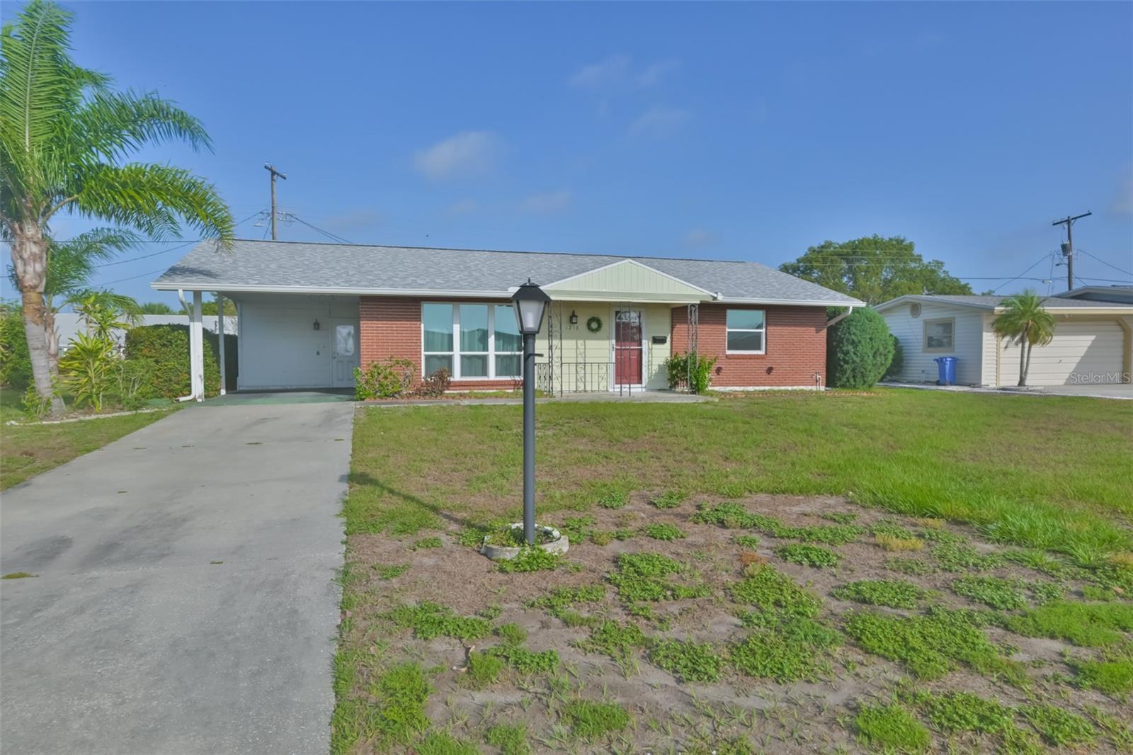 Single Family Residence in SUN CITY CENTER, FL - Daniel Dourado