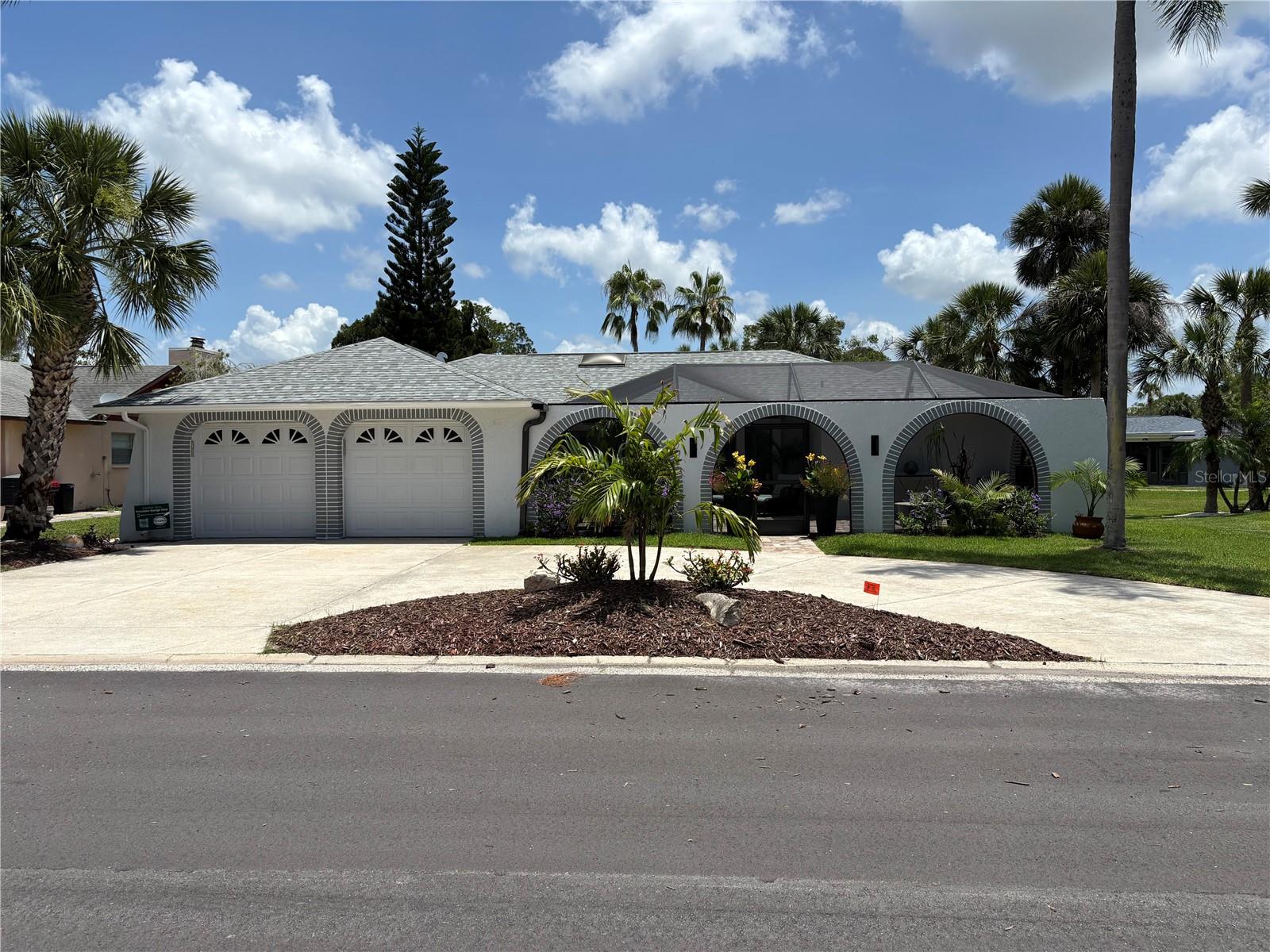 Single Family Residence in NEW PORT RICHEY, FL - Daniel Dourado